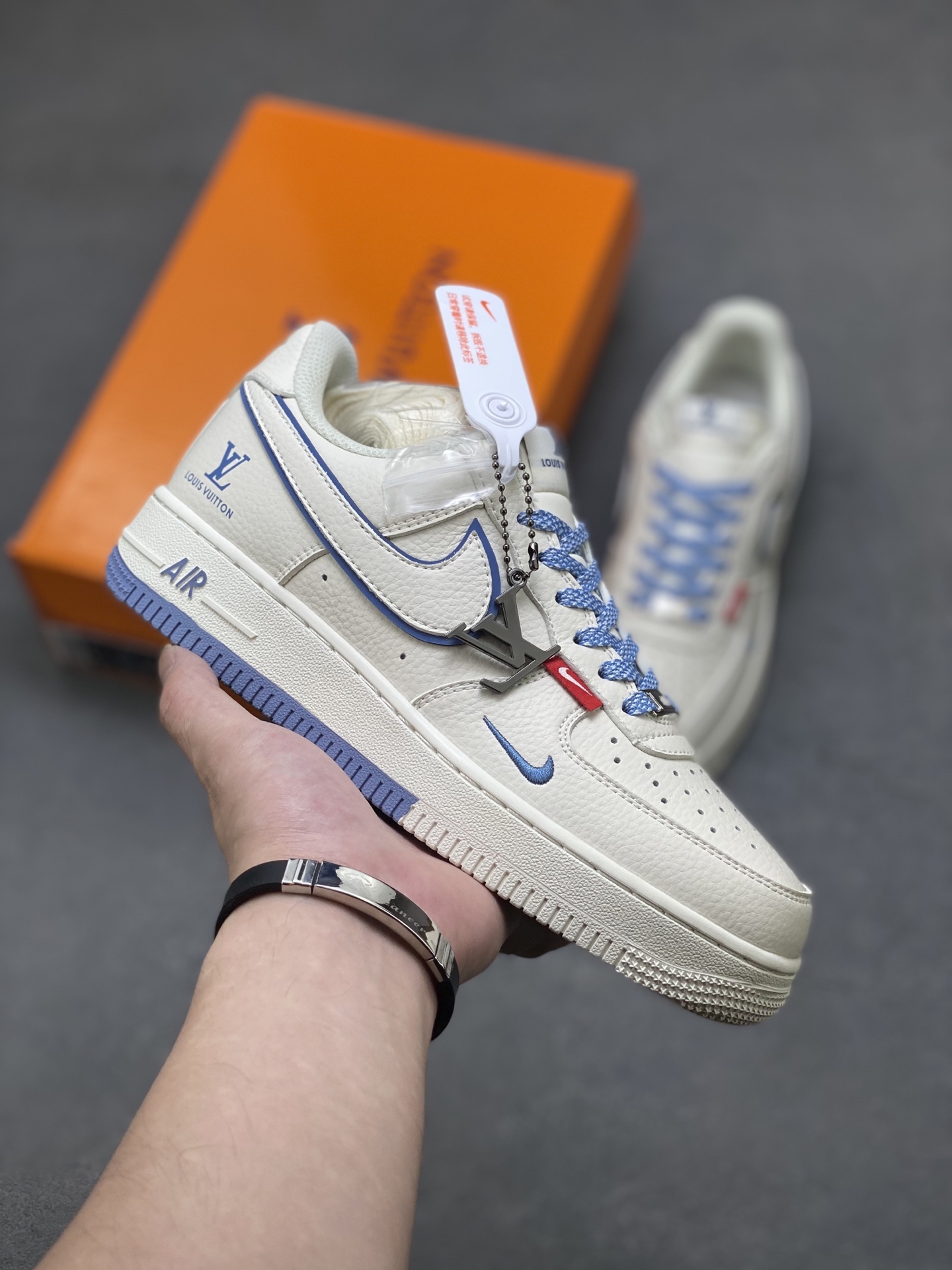 Nike Air Force 1 '07 Low Louis Vuitton Sneakers - Limited Edition 2 i1751225251764 1812 0 0