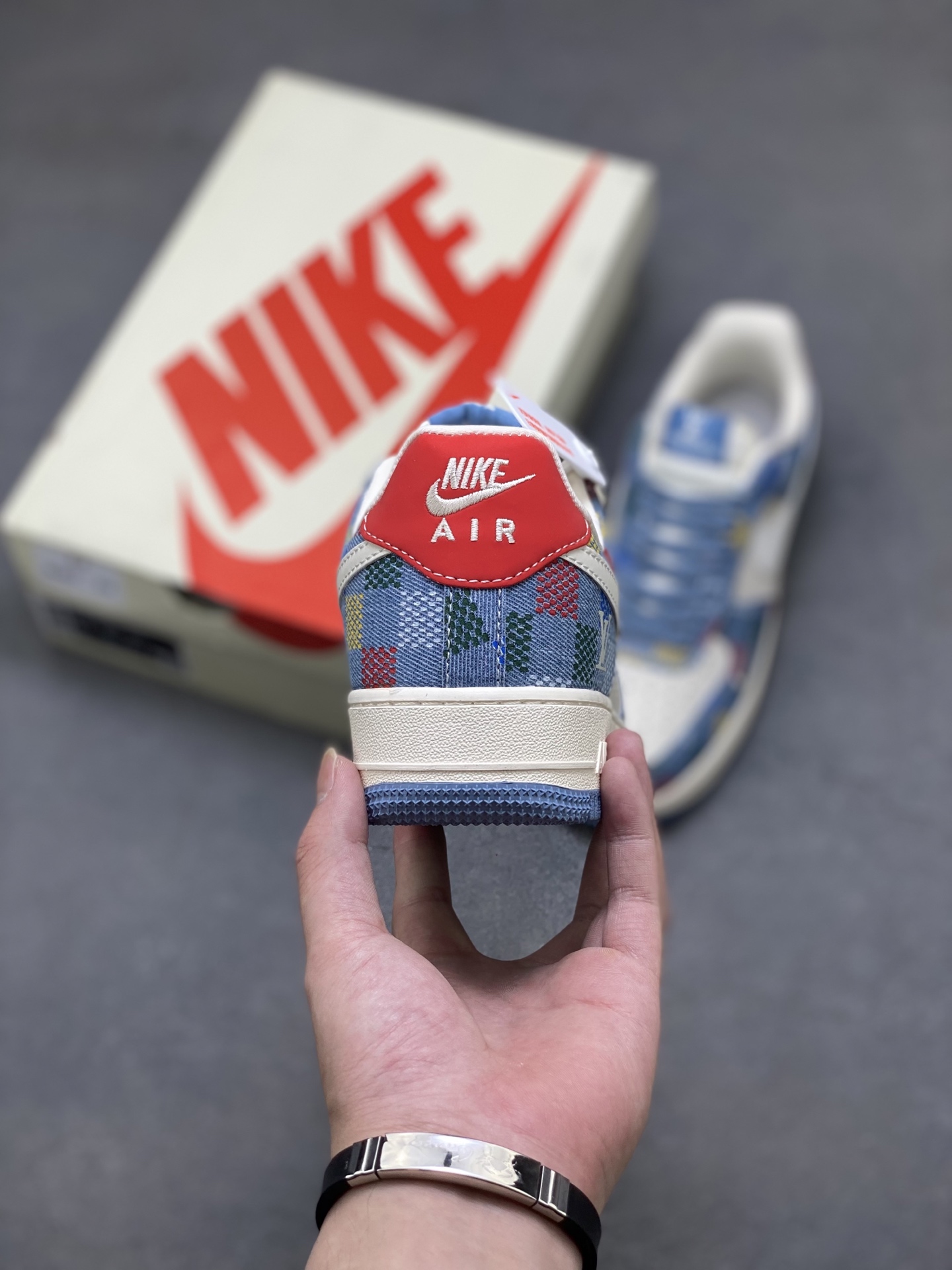 Nike Air Force 1 '07 Low Louis Vuitton Edition Sneakers - Limited Release 5 i1751309360205 1899 0 3