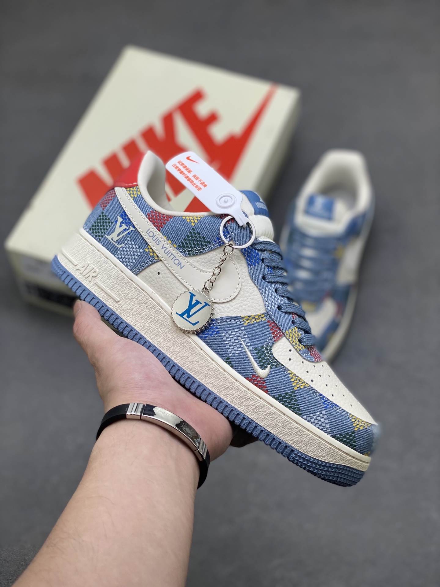 Nike Air Force 1 '07 Low Louis Vuitton Edition Sneakers - Limited Release 2 i1751309363372 4288 0 0