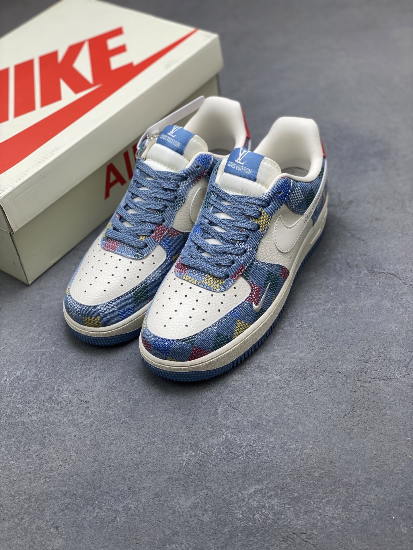 Nike Air Force 1 '07 Low Louis Vuitton Edition Sneakers - Limited Release 9 i1751309365091 760 0 7