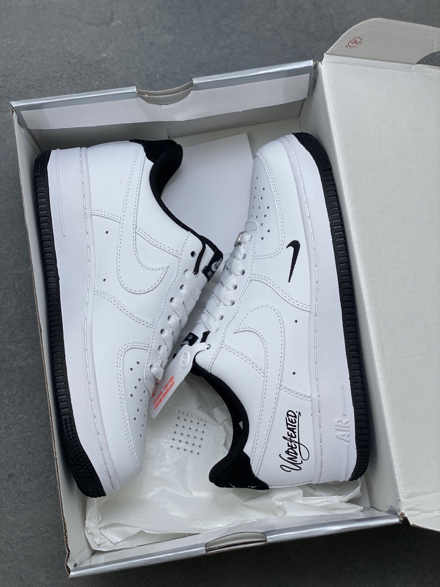Undefeated x Nike Air Force 1 Low White/Black Casual Sneakers 10 i1751398480582 7248 0 8