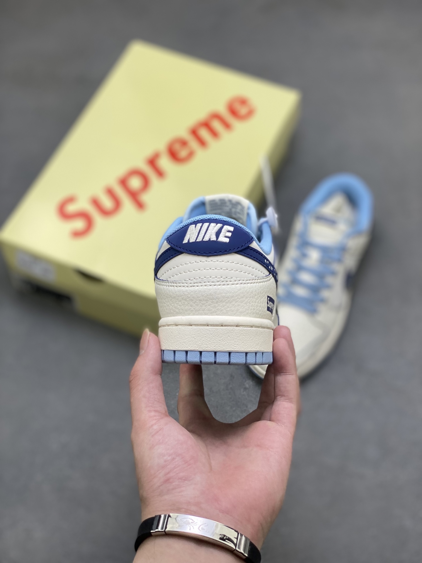 Nike SB Dunk Low Supreme Collab Sneakers Cream/Blue - Premium Quality 4 i1751399013626 665 0 3