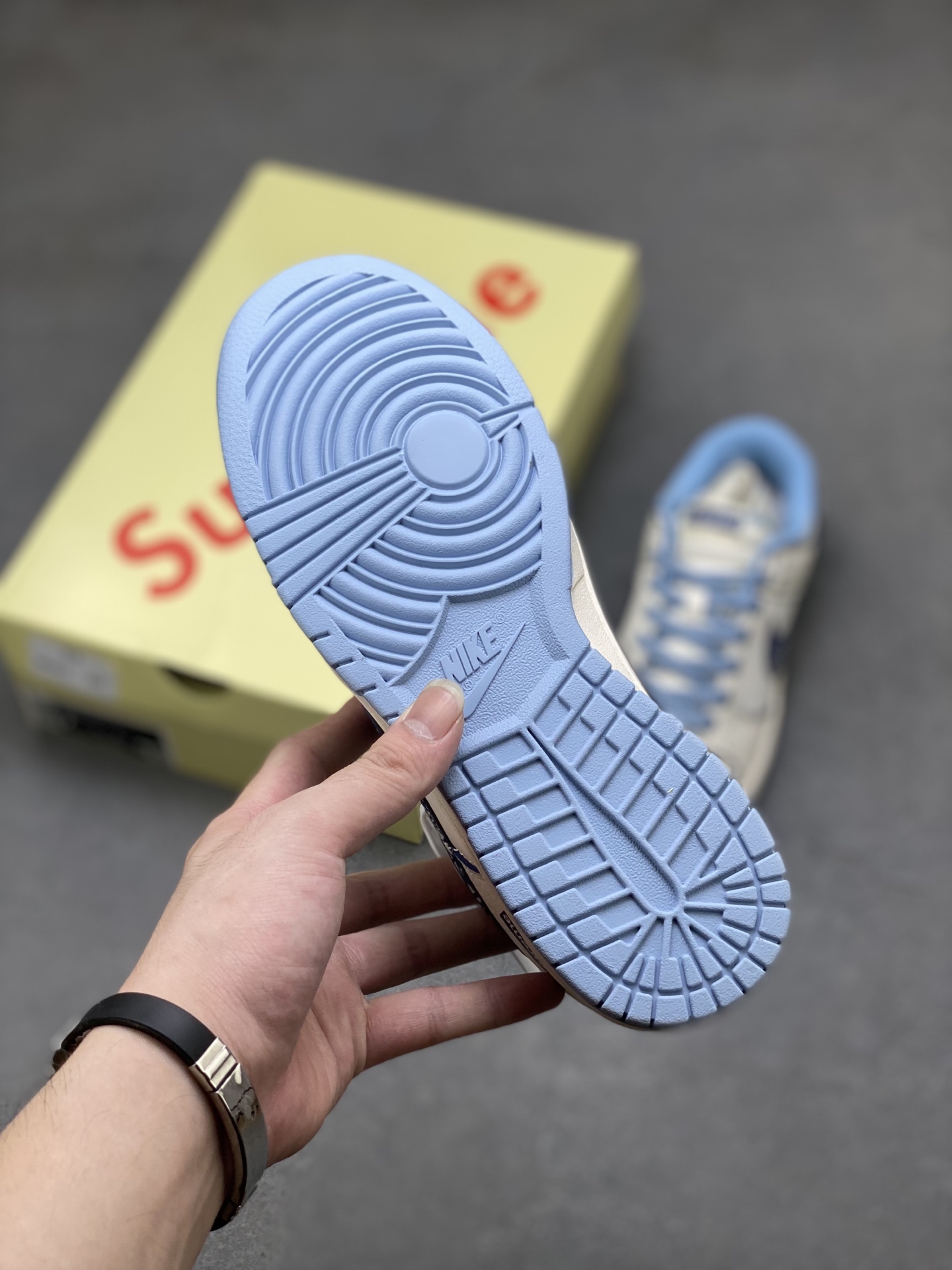 Nike SB Dunk Low Supreme Collab Sneakers Cream/Blue - Premium Quality 6 i1751399025339 8128 0 5
