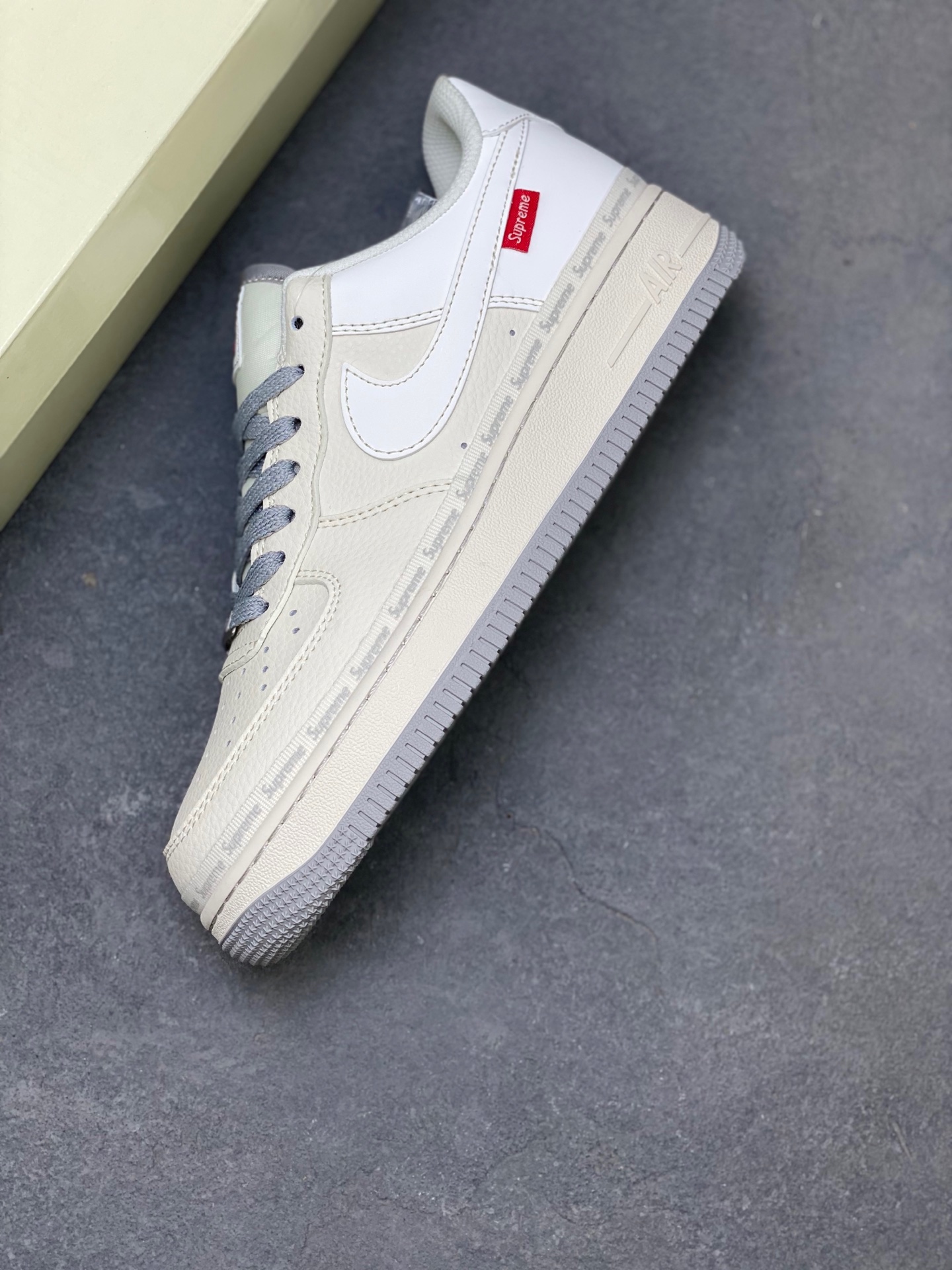 Nike Air Force 1 '07 Low Supreme Collab Sneakers - Limited Edition 8 i1751485970621 8470