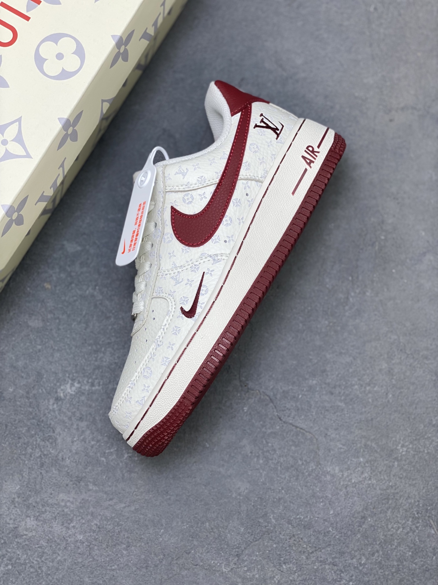 Nike Air Force 1 '07 Low Louis Vuitton Collab White Red Sneakers 8 i1751486018196 9101 0 6
