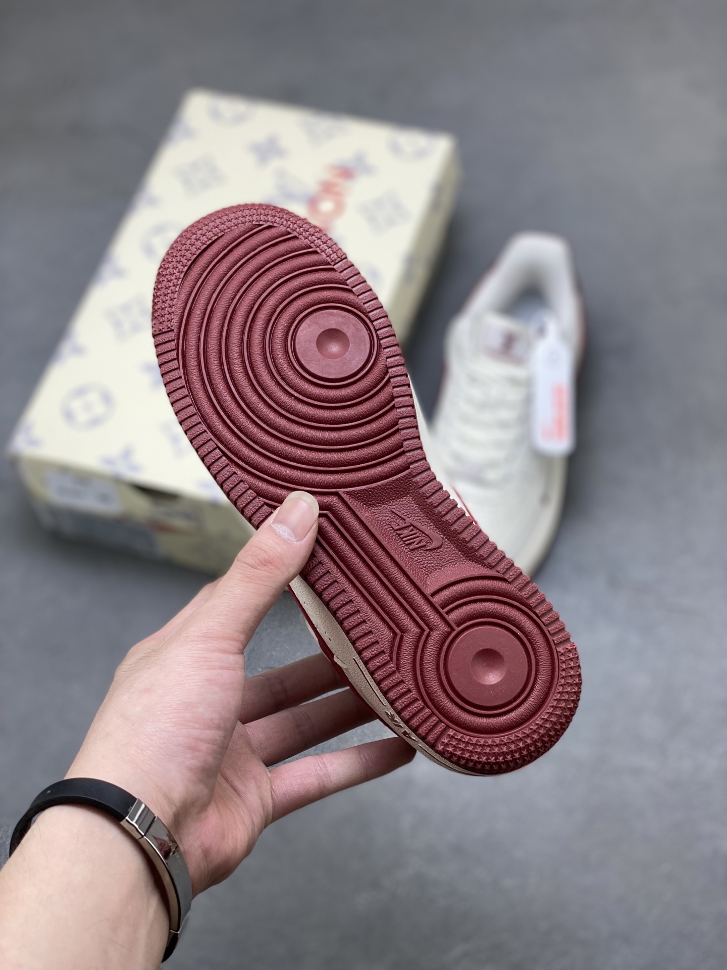 Nike Air Force 1 '07 Low Louis Vuitton Collab White Red Sneakers 7 i1751486018197 8723 0 5