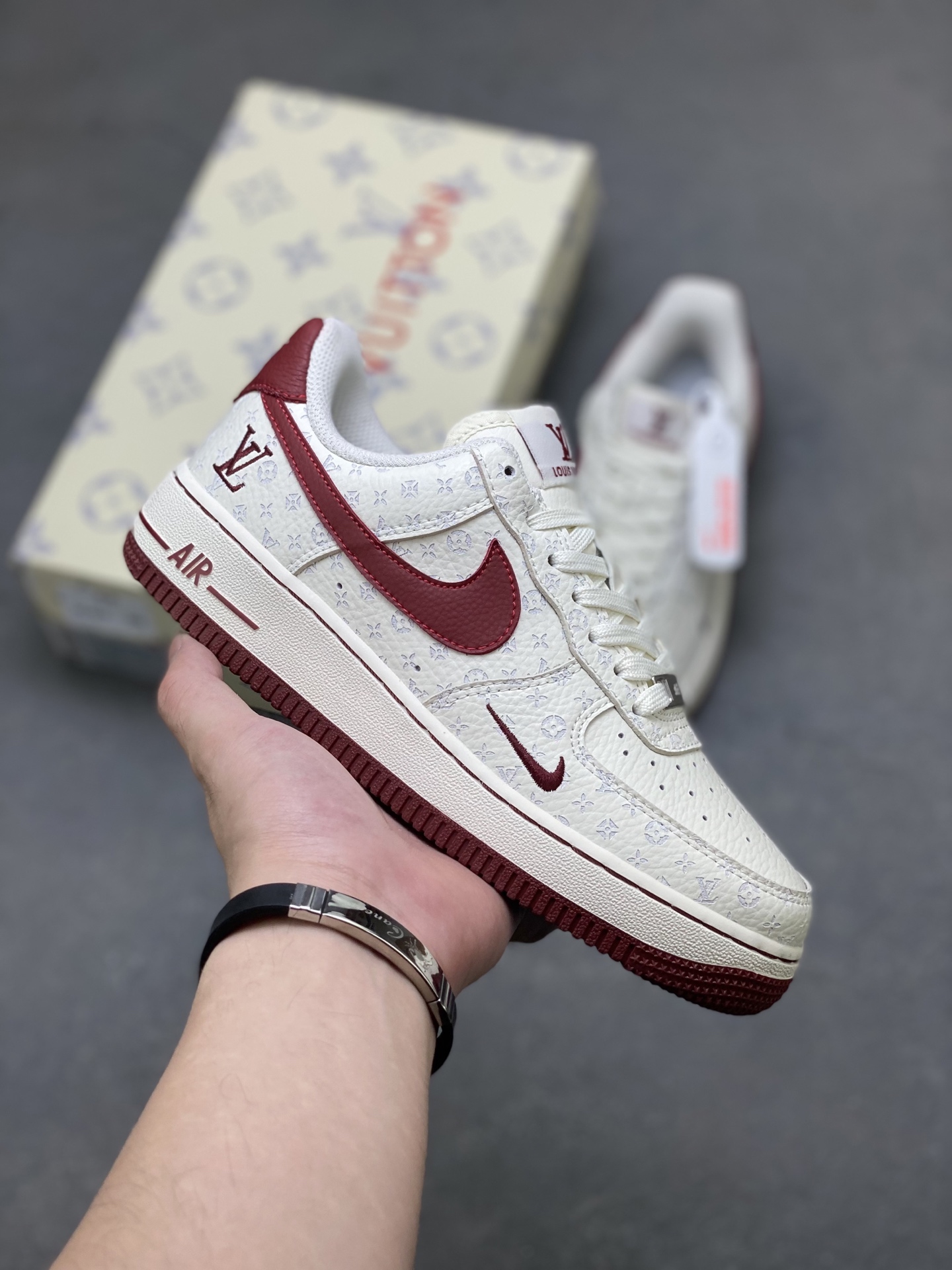 Nike Air Force 1 '07 Low Louis Vuitton Collab White Red Sneakers 2 i1751486022682 5762 0 0
