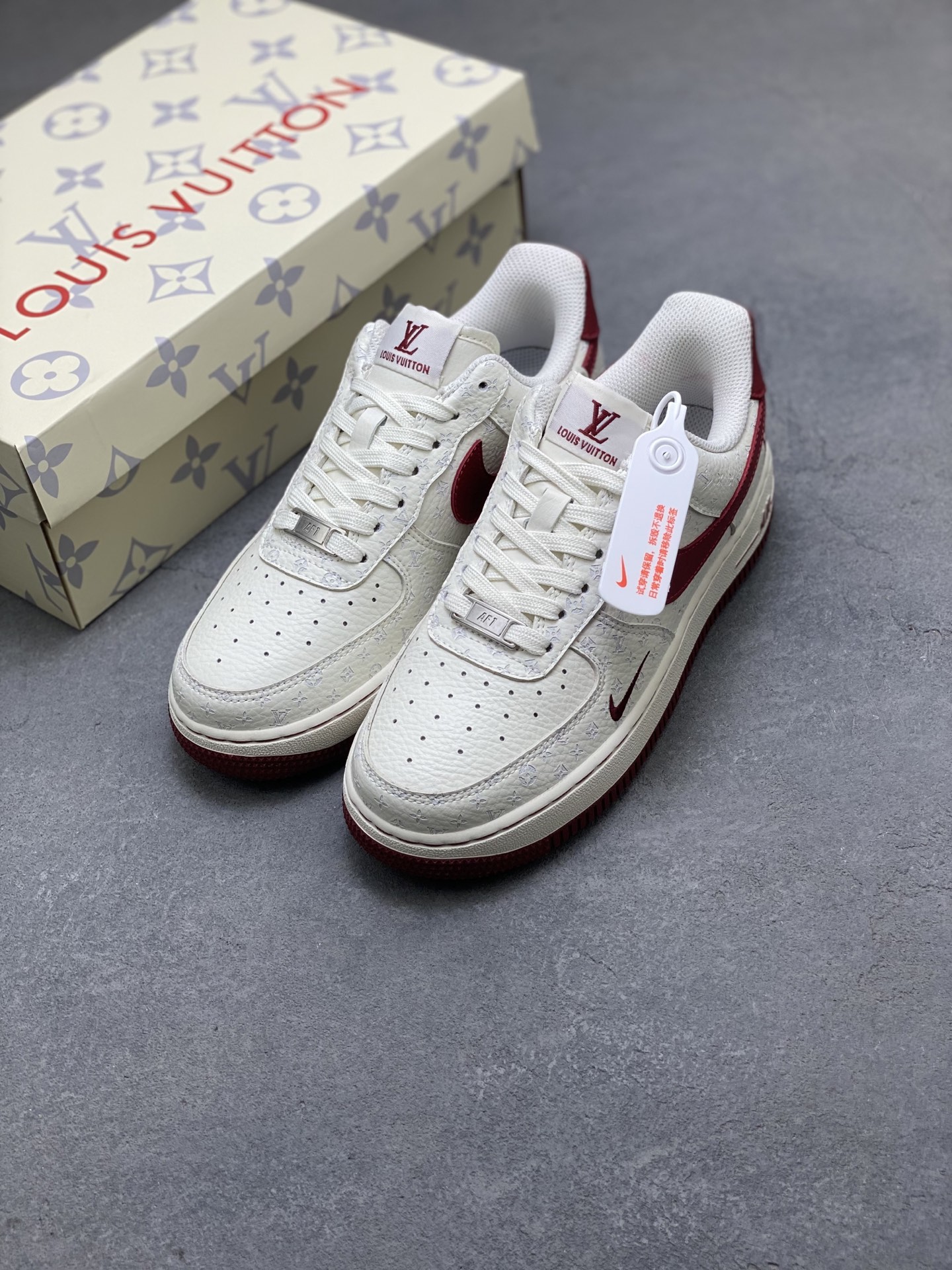 Nike Air Force 1 '07 Low Louis Vuitton Collab White Red Sneakers 9 i1751486022688 5552 0 7