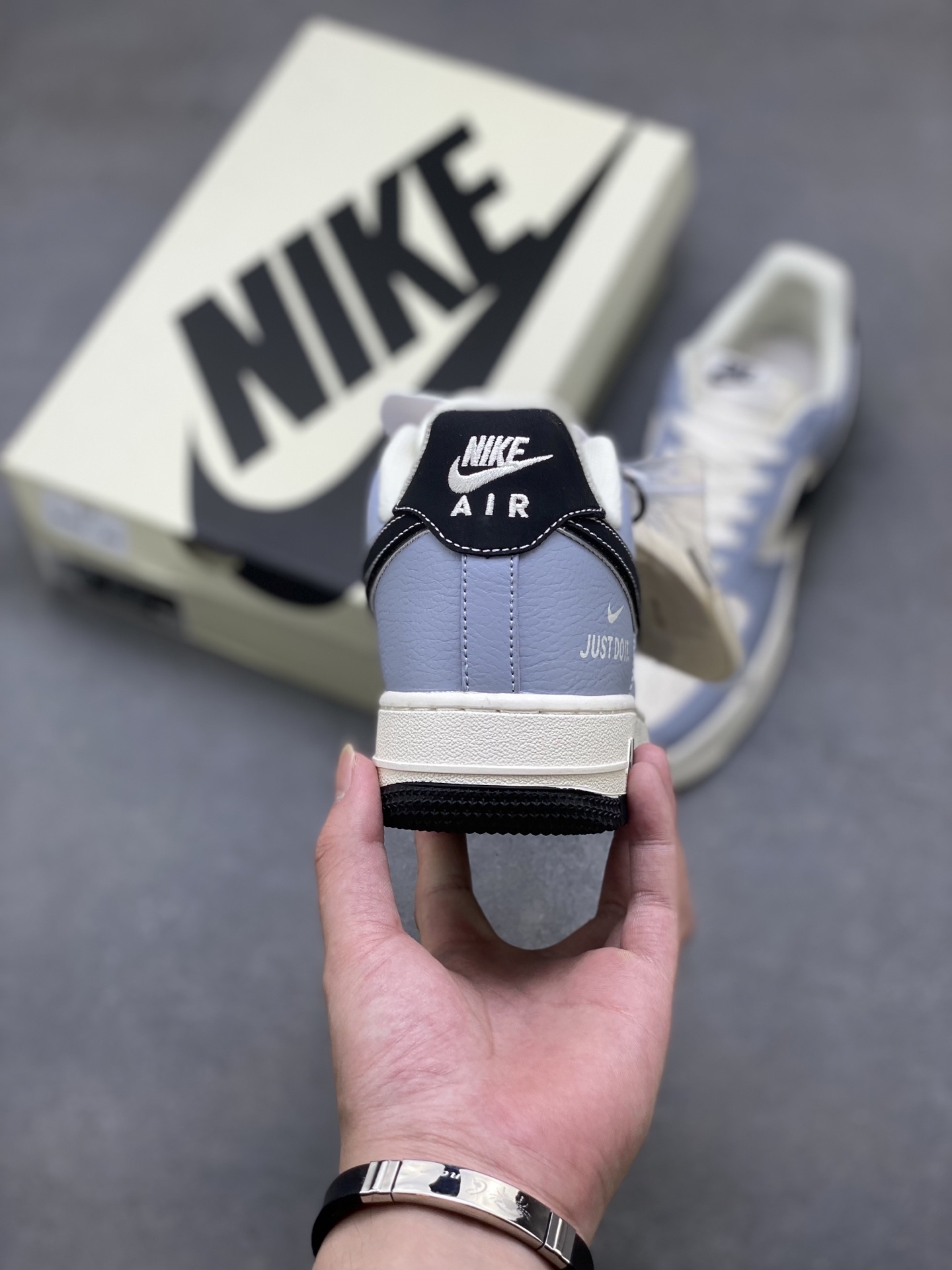 Nike Air Force 1 '07 Low 'Just Do It' - Sport Sneakers & Casual Shoe 5 i1751486079387 567 0 3