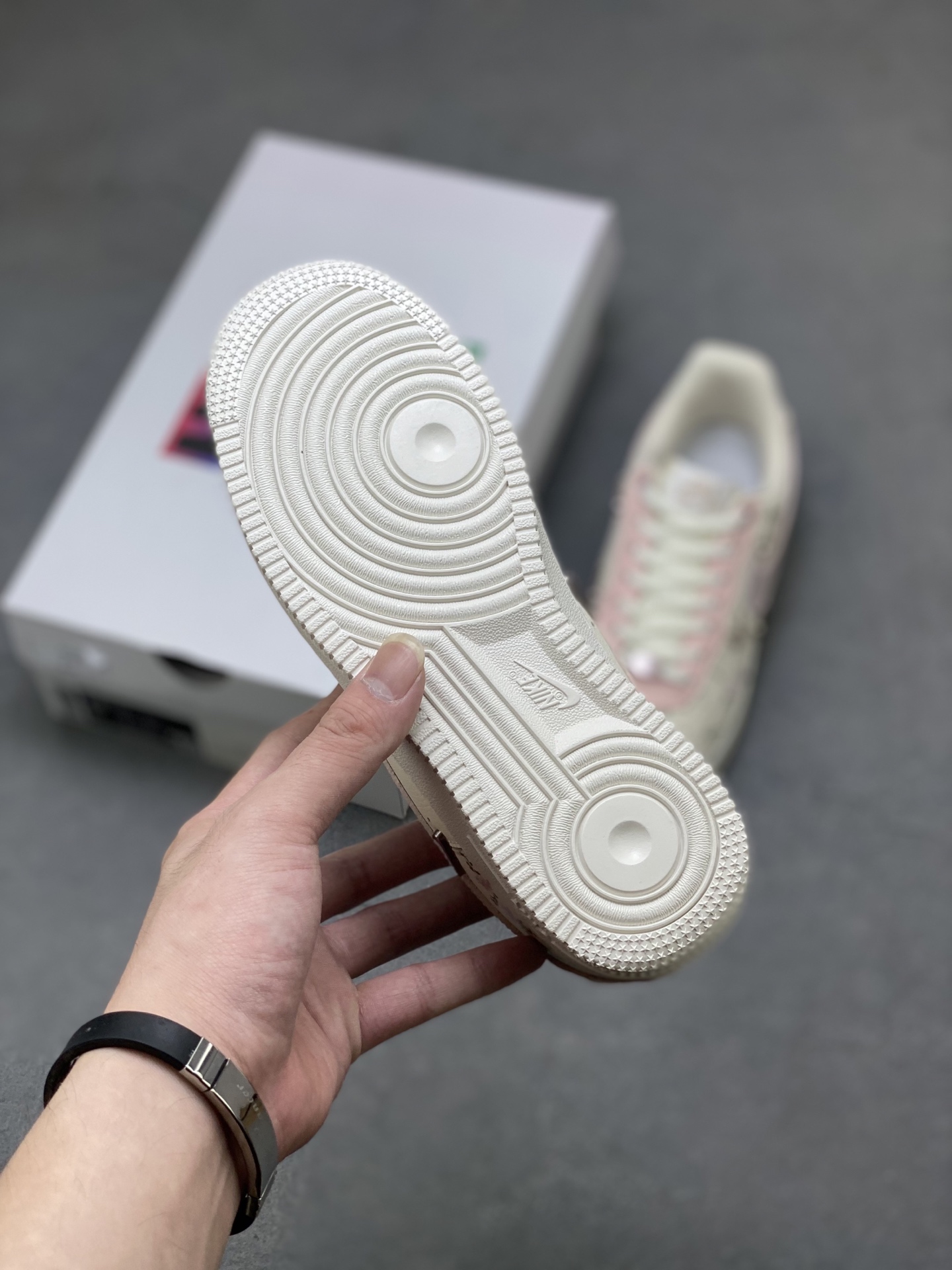 Nike Air Force 1 '07 Low Light Pink Flowers Sneakers - Casual & Stylish 7 i1751486365717 4423 0 5