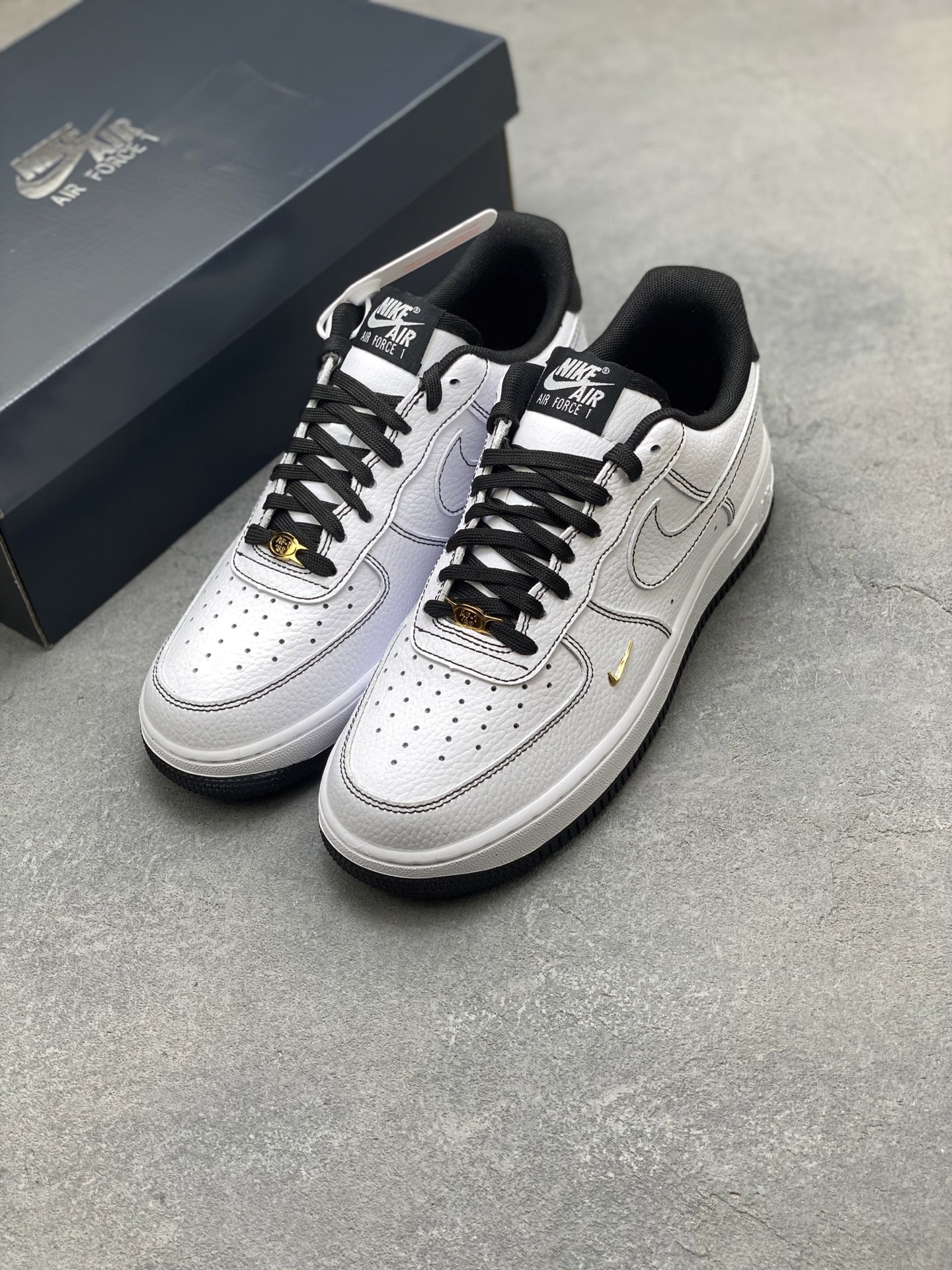 Nike Air Force 1 Low White Black Gold Stitching Casual Shoes 9 i1751486443666 9419 0 7