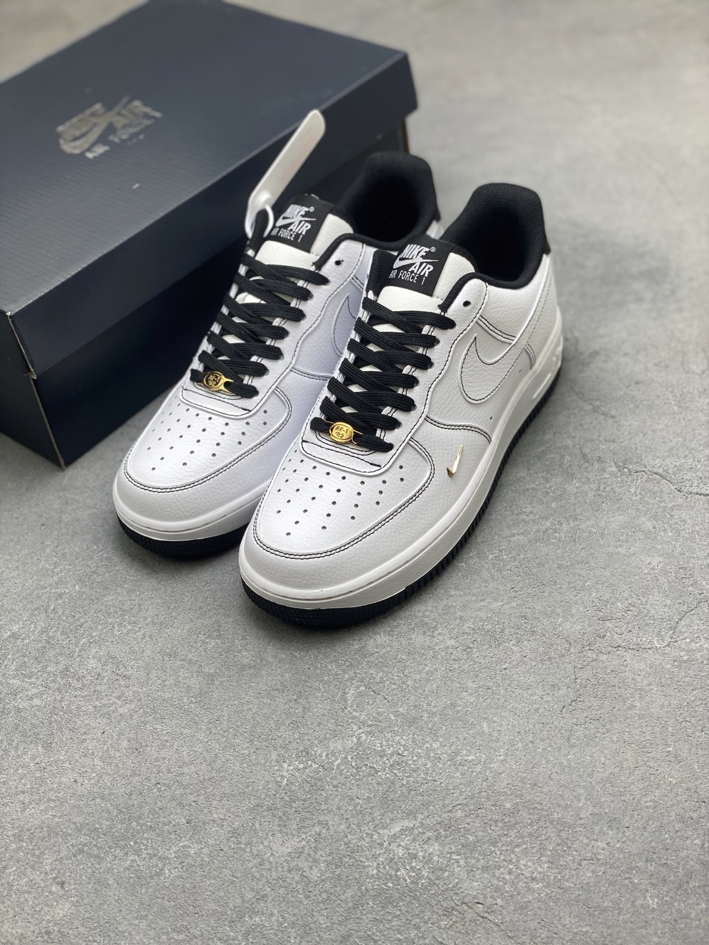 Nike Air Force 1 '07 Low White/Black Stitching Casual Sneakers 9 i1751910201096 4282 0 7