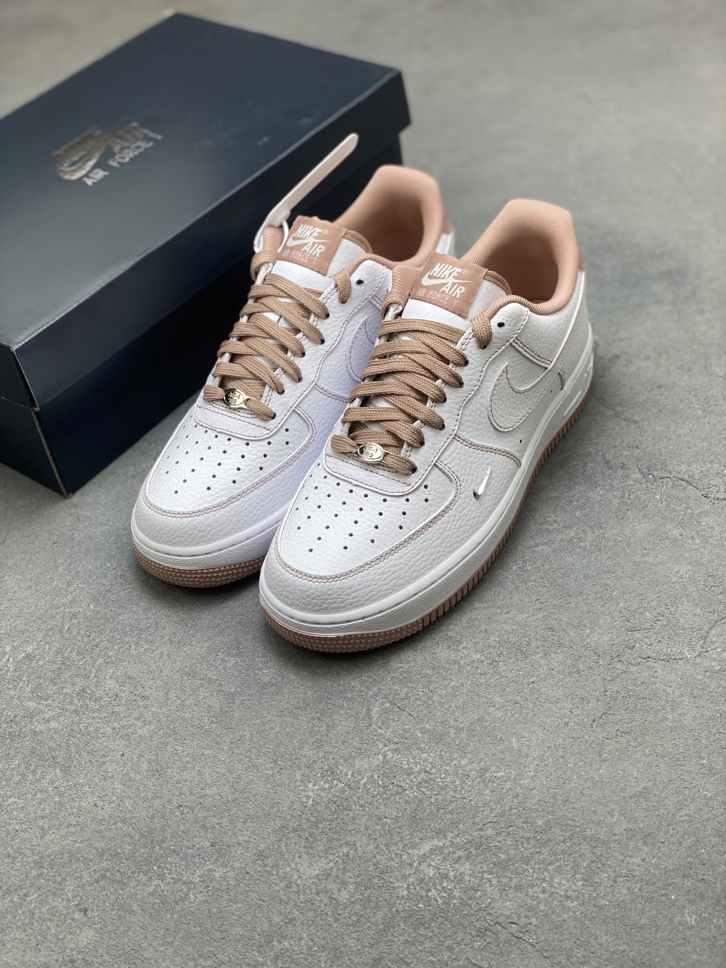 Nike Air Force 1 '07 Low White/Tan Leather Women's Shoes IB6543-100 9 i1751910306483 6620 0 7