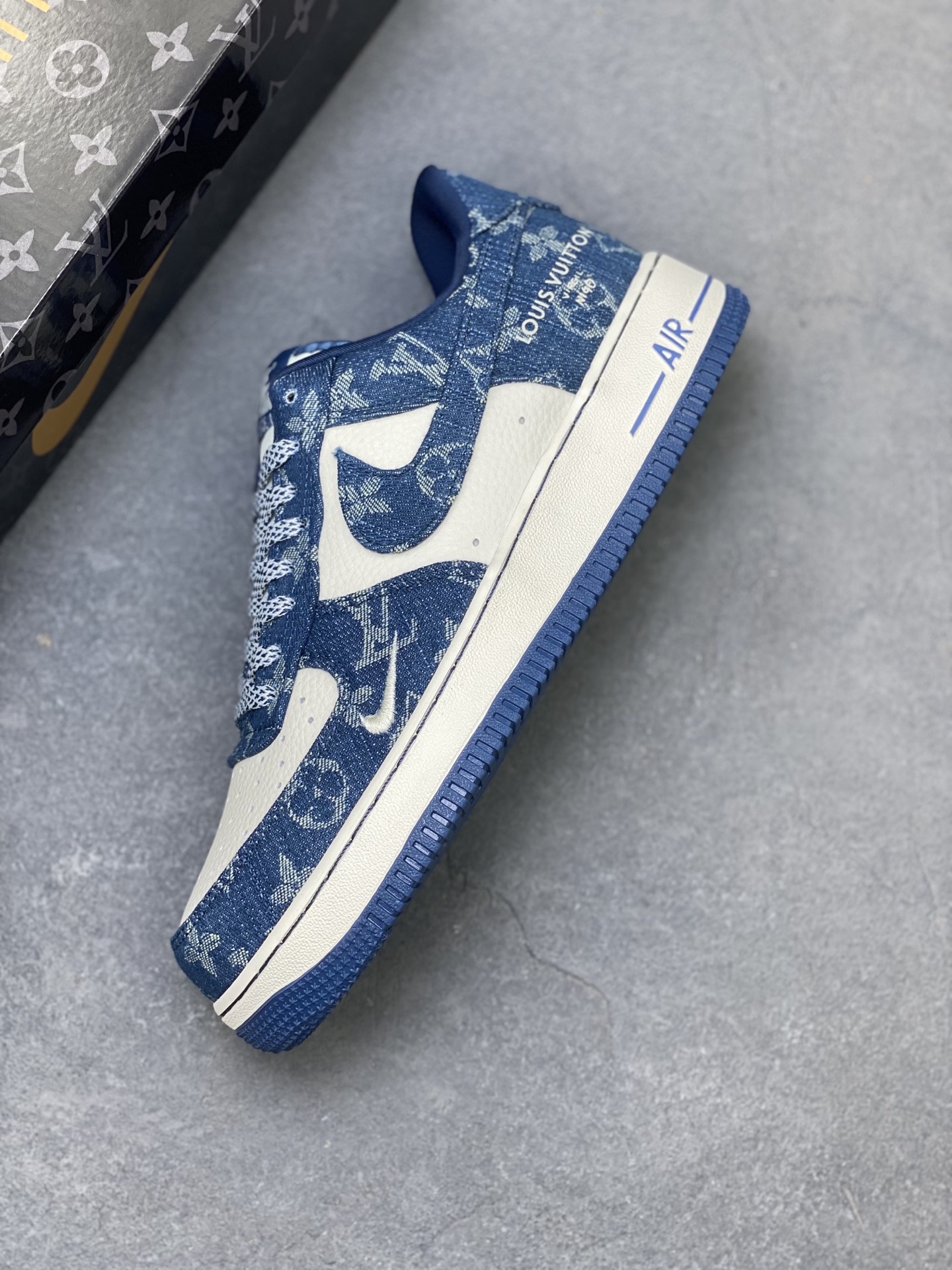 Nike Air Force 1 '07 Low Louis Vuitton Custom Sneakers - Limited Edition 8 i1751910365487 8606 0 6