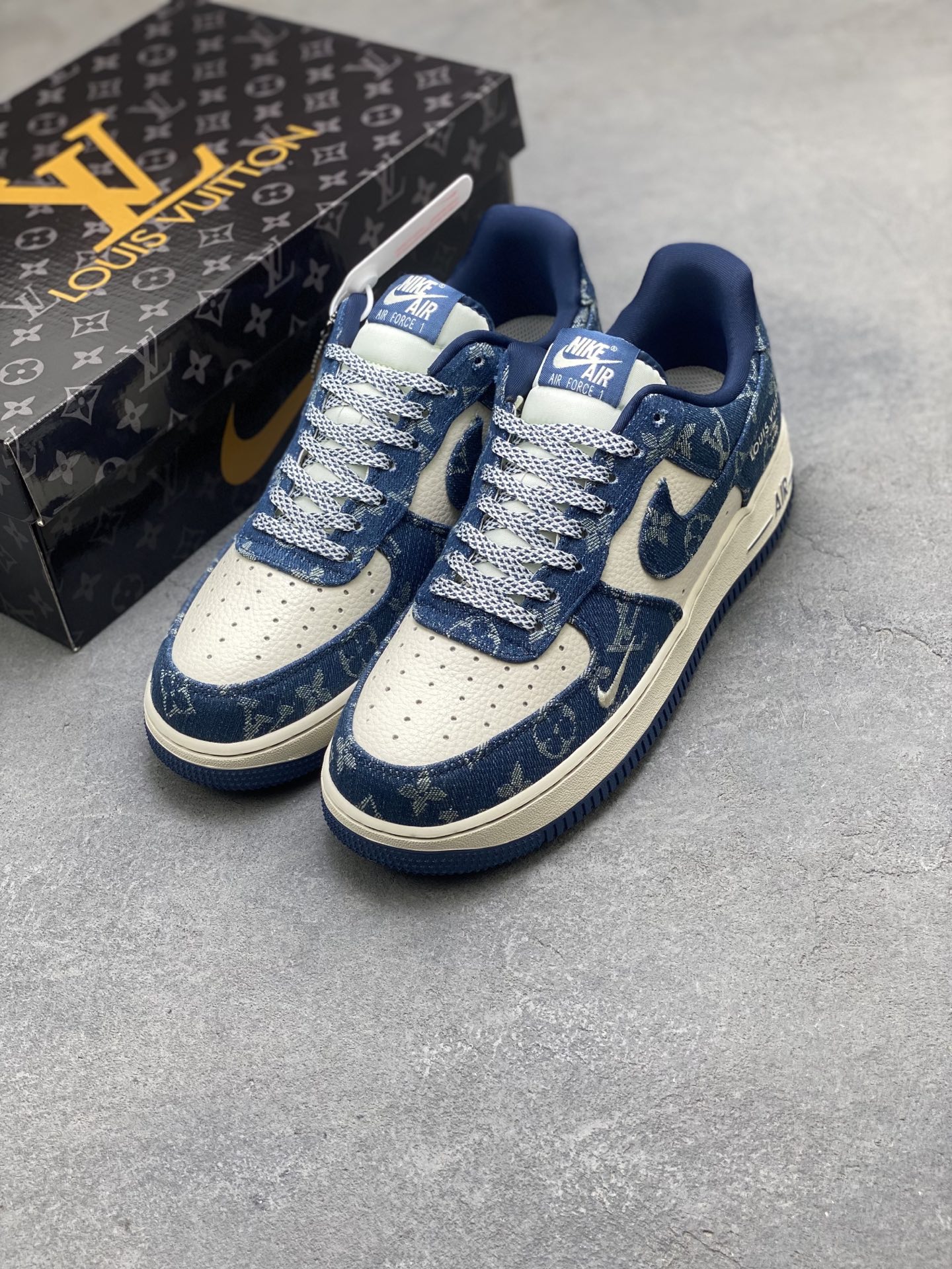 Nike Air Force 1 '07 Low Louis Vuitton Custom Sneakers - Limited Edition 9 i1751910366677 1408 0 7