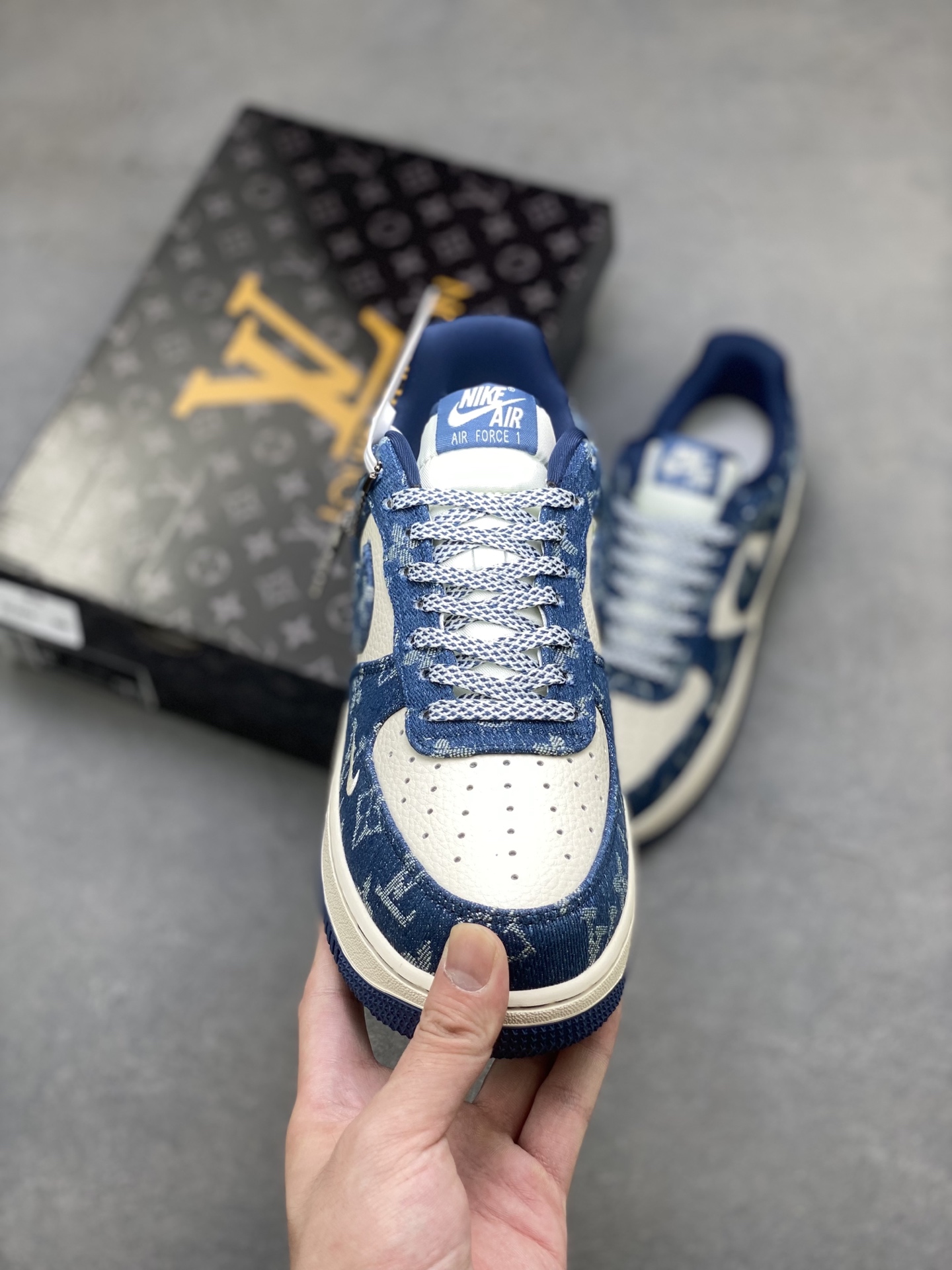 Nike Air Force 1 '07 Low Louis Vuitton Custom Sneakers - Limited Edition 3 i1751910366978 7309 0 1