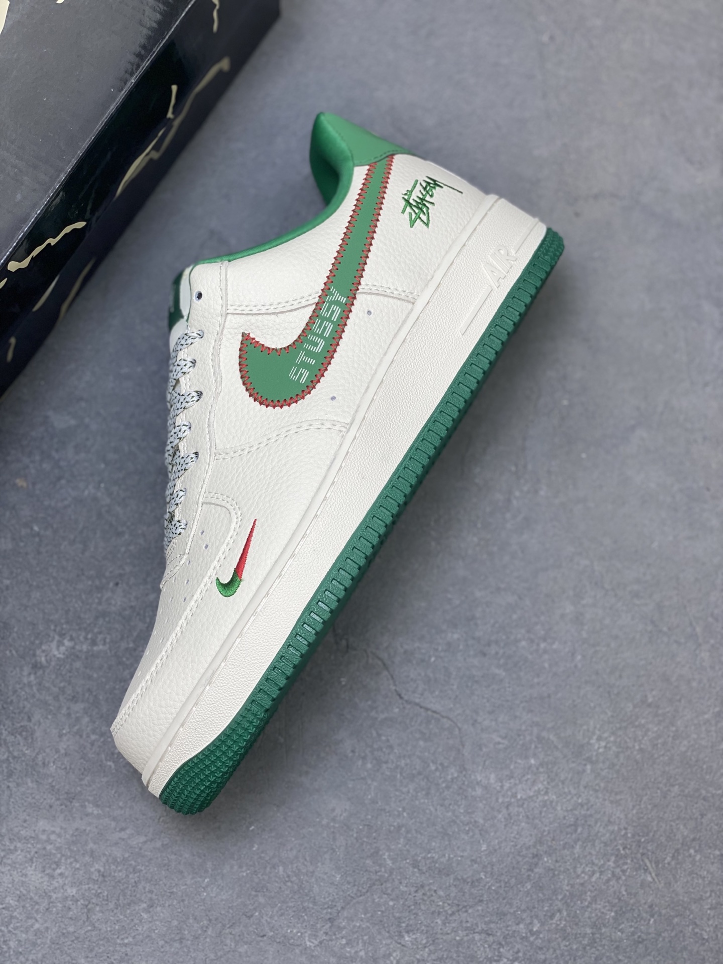 Nike Air Force 1 '07 Low Stussy Collab Sneakers - Limited Edition 8 i1751910459478 9947 0 6