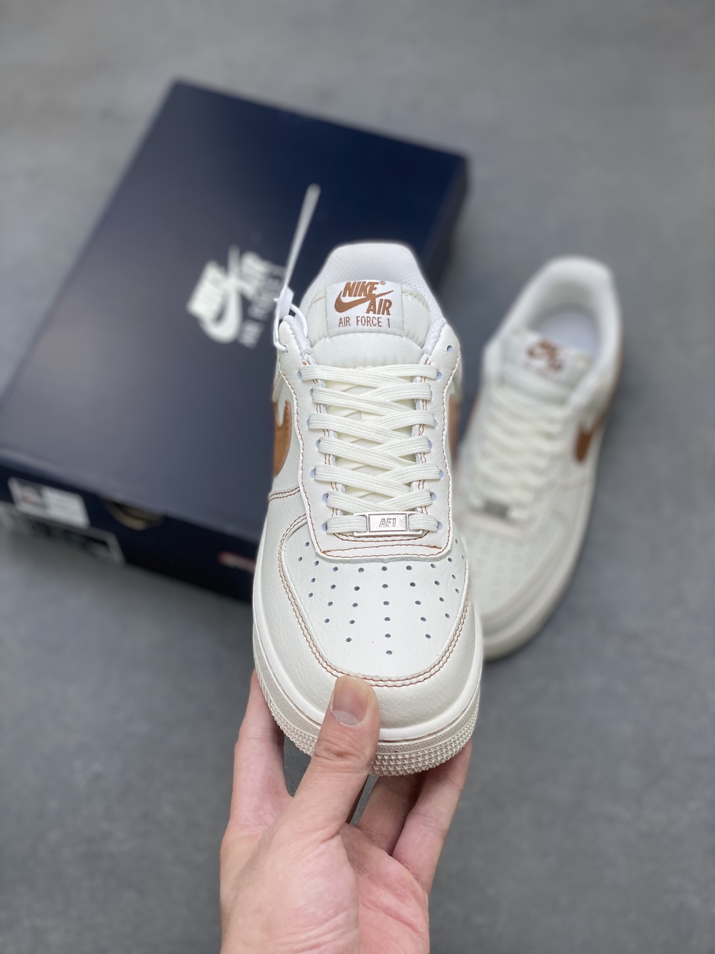 Nike Air Force 1 Low HQ2037-001 - Timeless Style with Premium Comfort 3 i1751910572575 2870 0 1