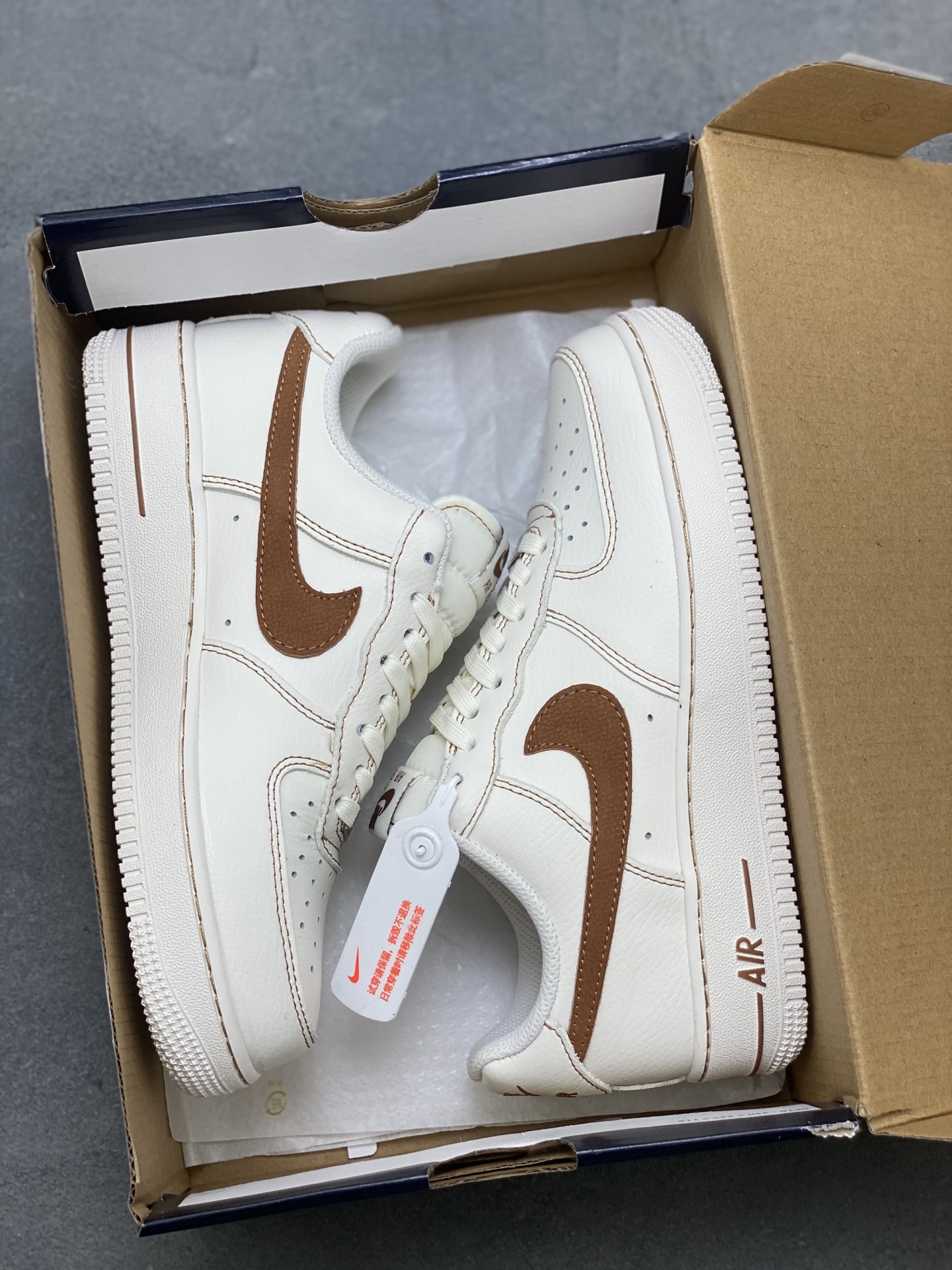 Nike Air Force 1 Low HQ2037-001 - Timeless Style with Premium Comfort 10 i1751910575184 1218 0 8