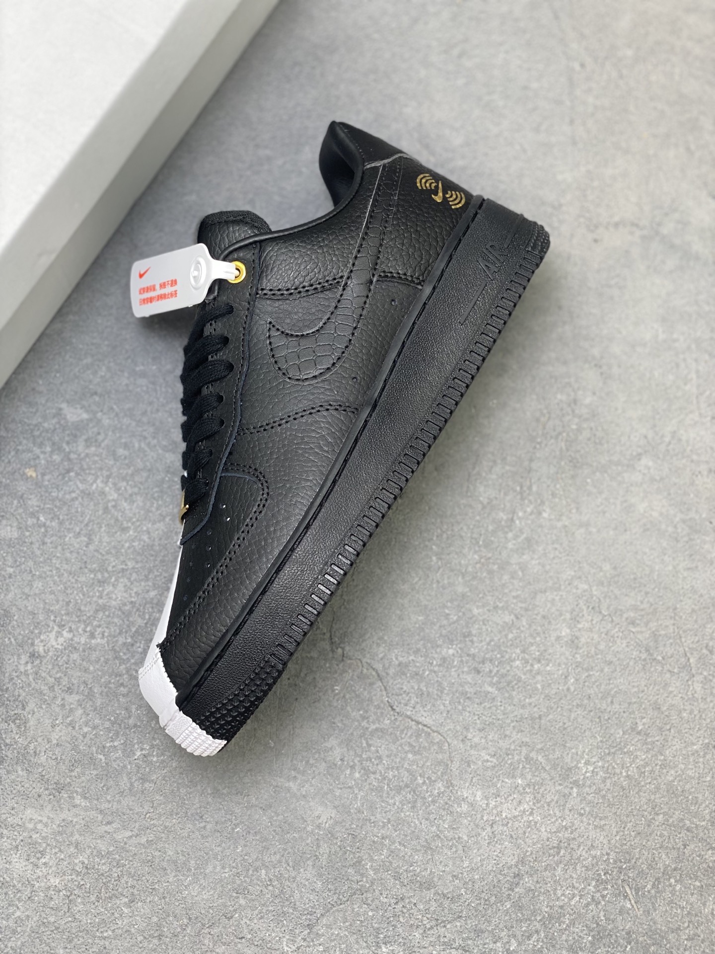 Nike Air Force 1 '07 Low Black/White Leather Sneaker DX6034-001 8 i1752088319678 2849 0 6