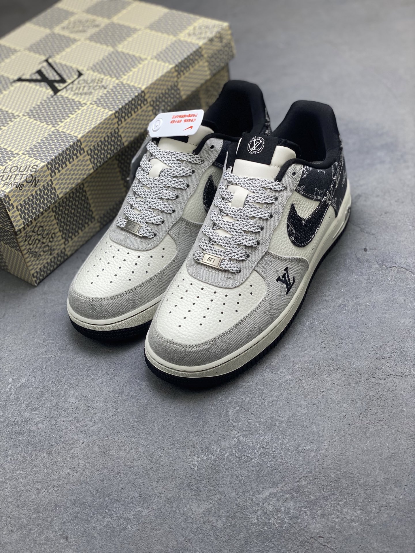 Nike Air Force 1 Low Louis Vuitton Custom Sneakers Limited Edition 9 i1752088482776 2415 0 7