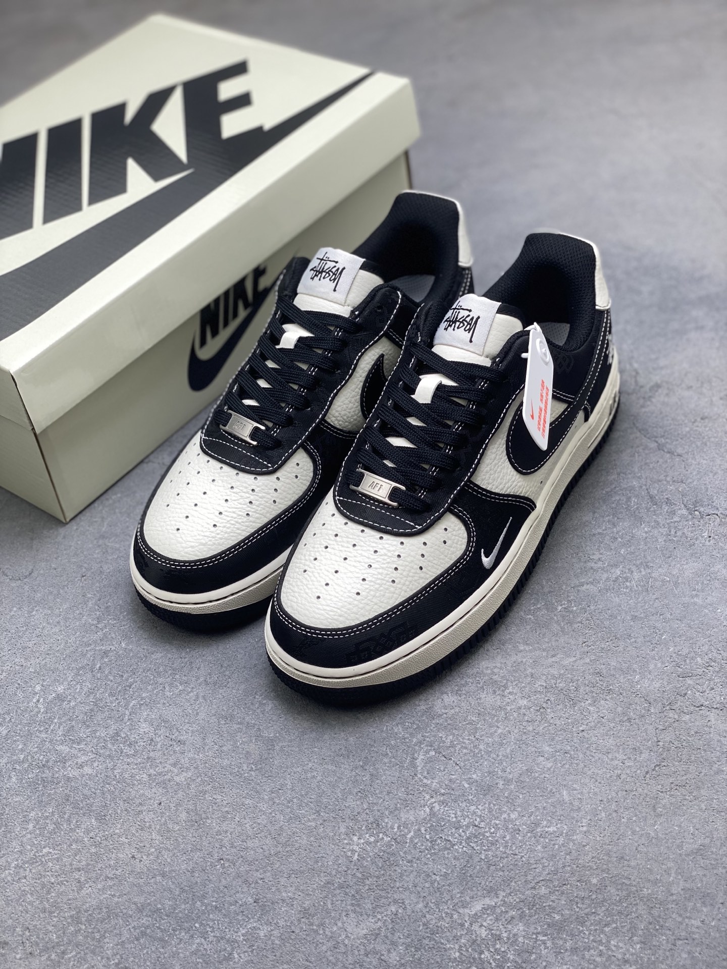 Nike Air Force 1 '07 Low Black/White Casual Sneakers LW9279-013 9 i1752171888740 1620 0 7
