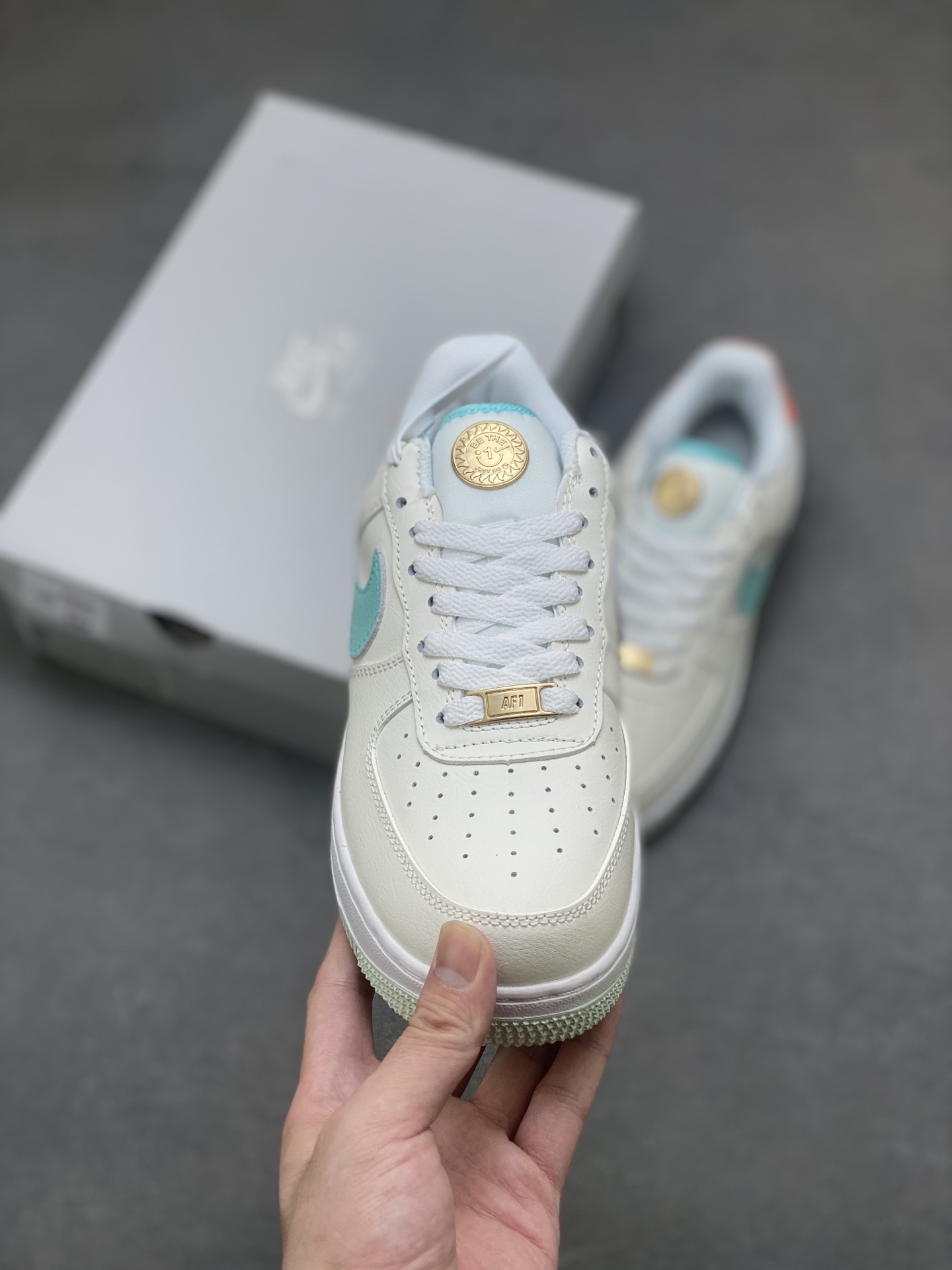 Nike Air Force 1 '07 Low: Retro Style, Modern Comfort - Limited Edition! 3 i1752172223909 4082 0 1