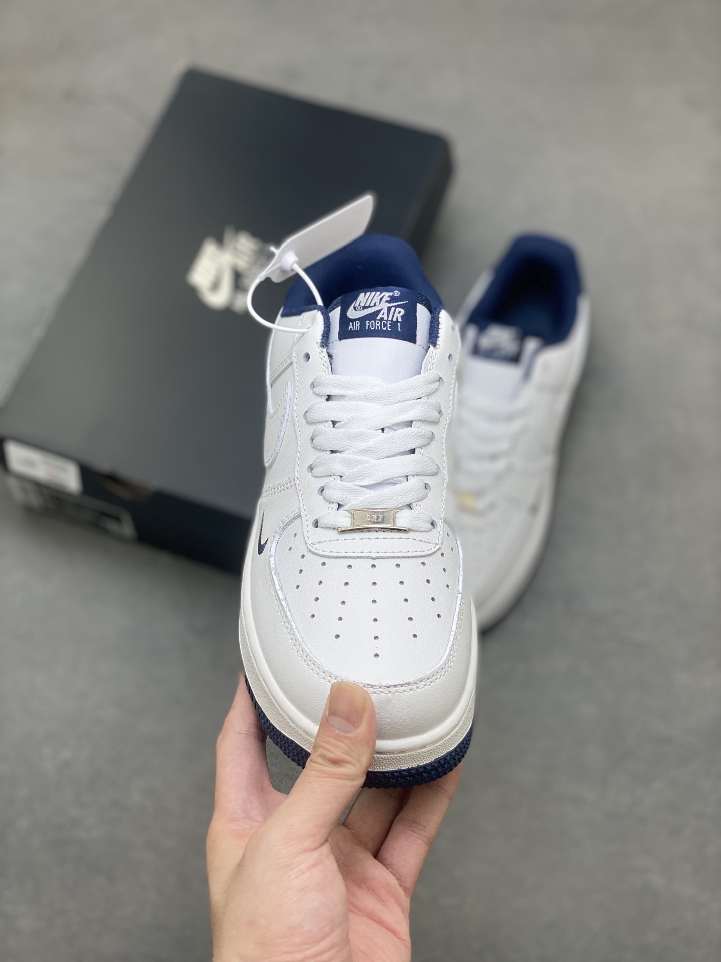 Nike Air Force 1 '07 Low White/Navy Casual Shoes CZ11065-1100 3 i1752172268164 4713 0 1