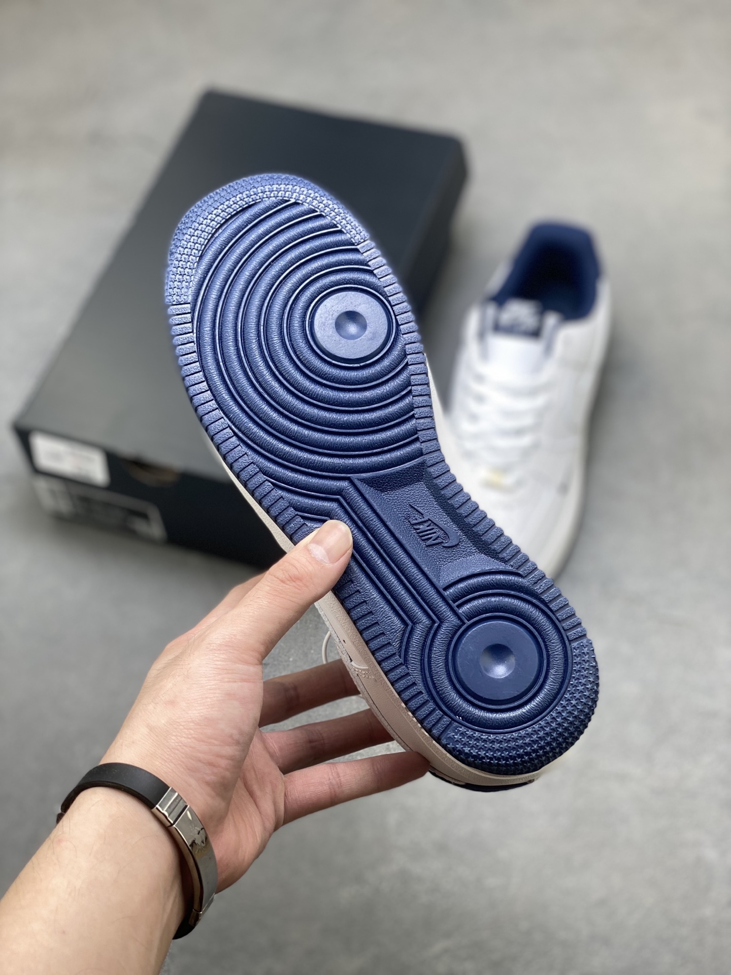 Nike Air Force 1 '07 Low White/Navy Casual Shoes CZ11065-1100 7 i1752172277733 8415 0 5