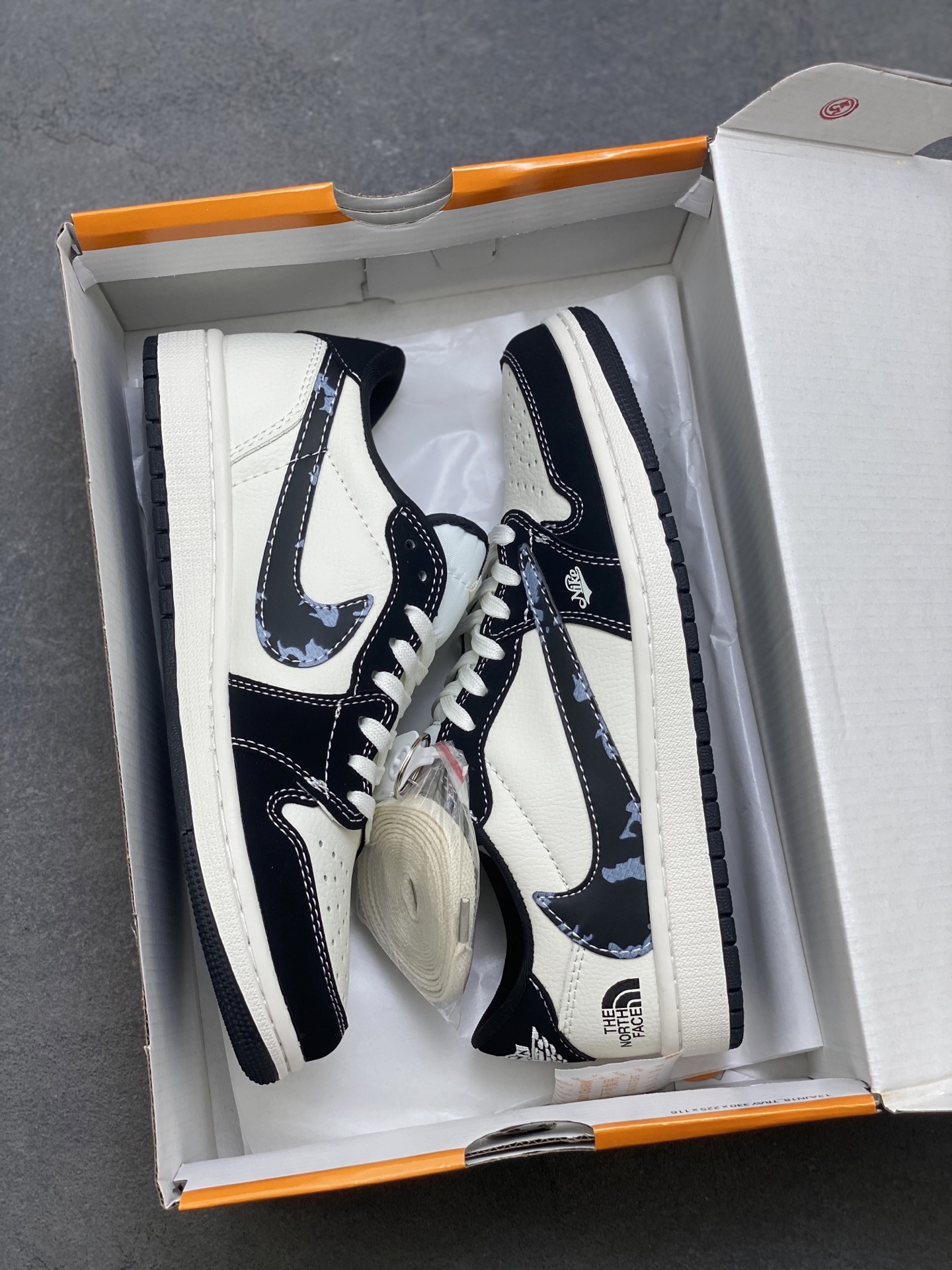 Air Jordan 1 Retro Low x The North Face Shoes - Official New Colors 10 i1752173494478 2301 0 8