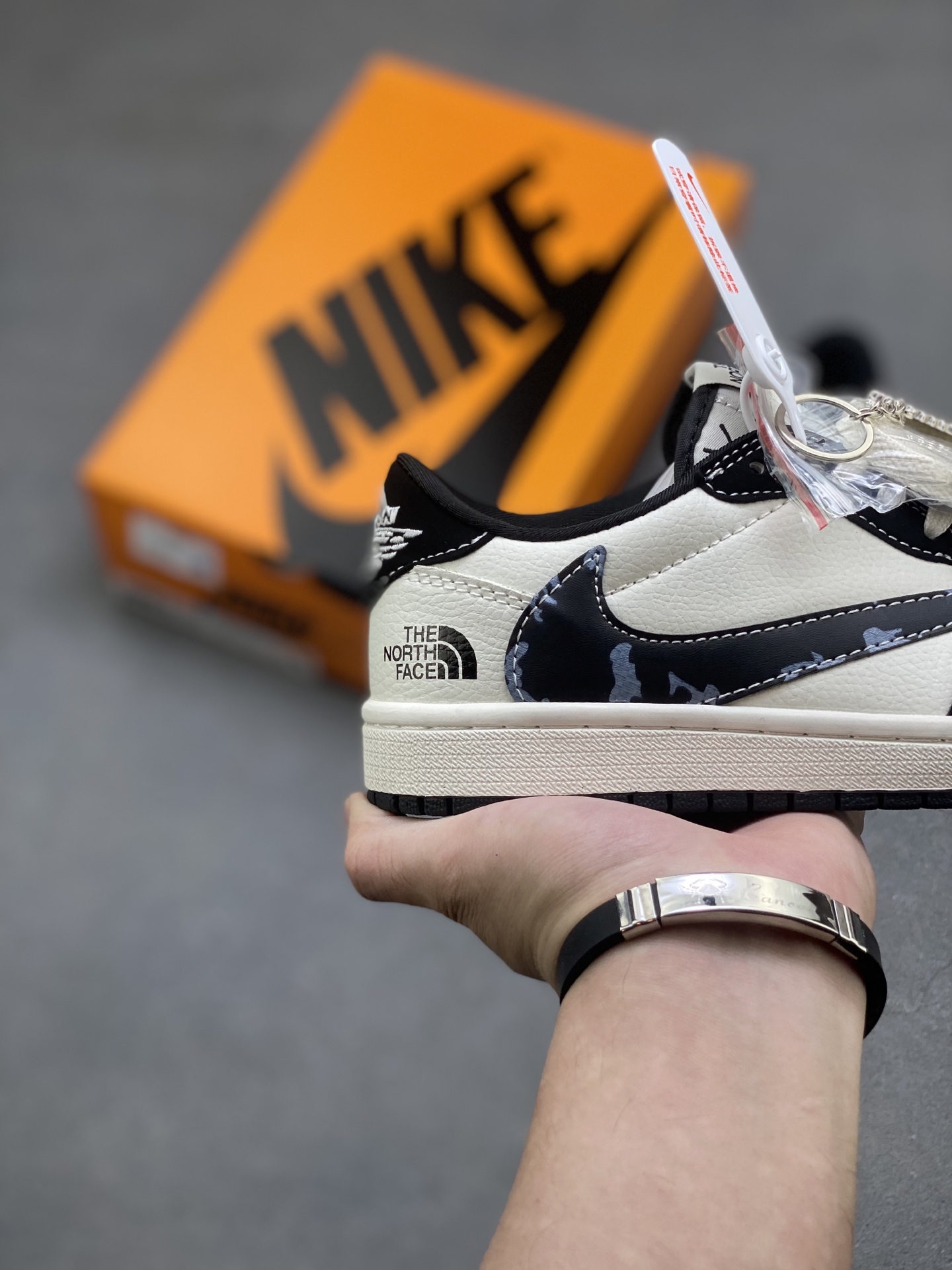 Air Jordan 1 Retro Low x The North Face Shoes - Official New Colors 6 i1752173495218 5182 0 4