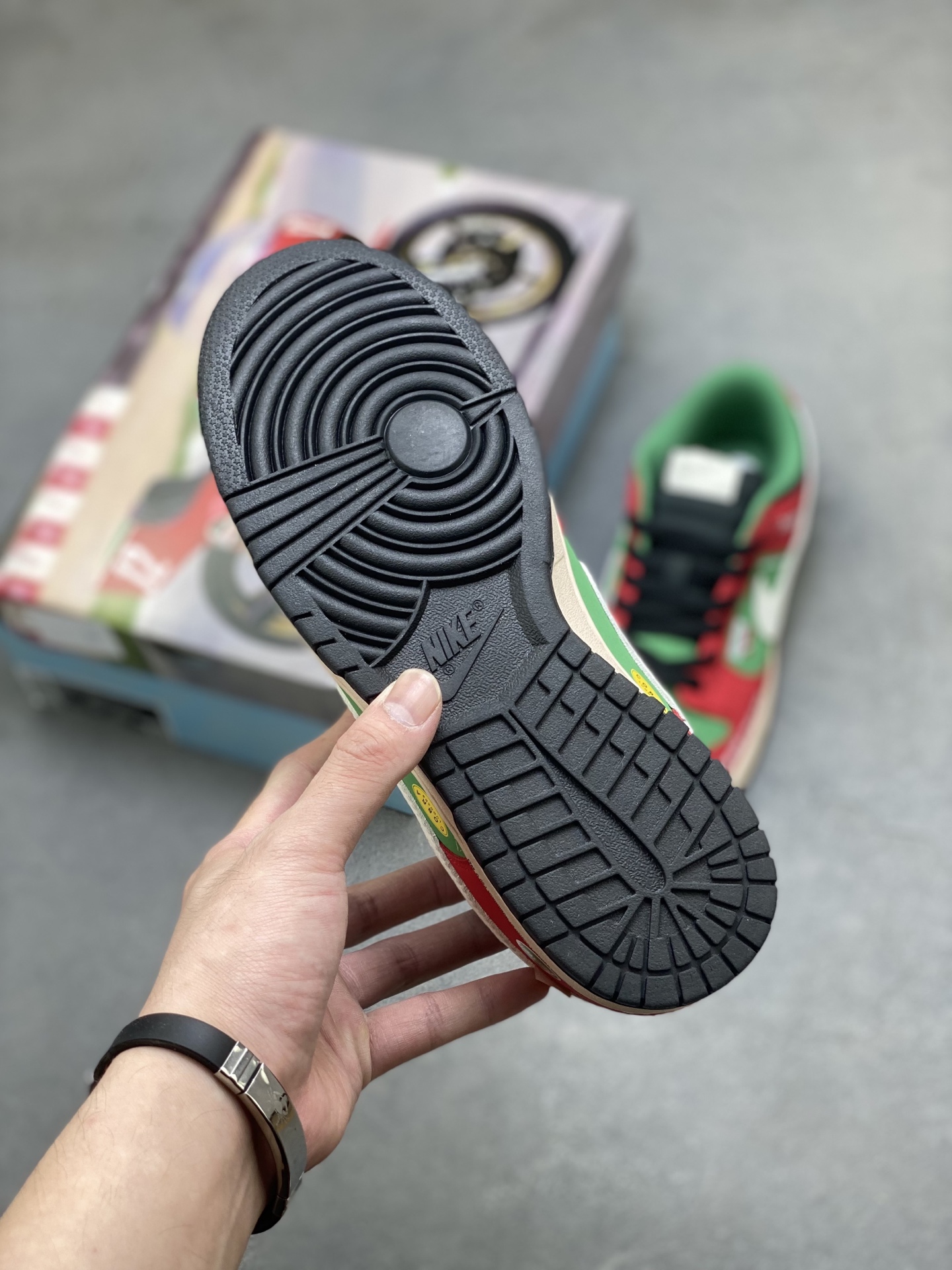 Nike SB Dunk Low Premium Casual Sneakers - Ducati Nike Hailwood Edition 6 i1752173687584 608 0 5
