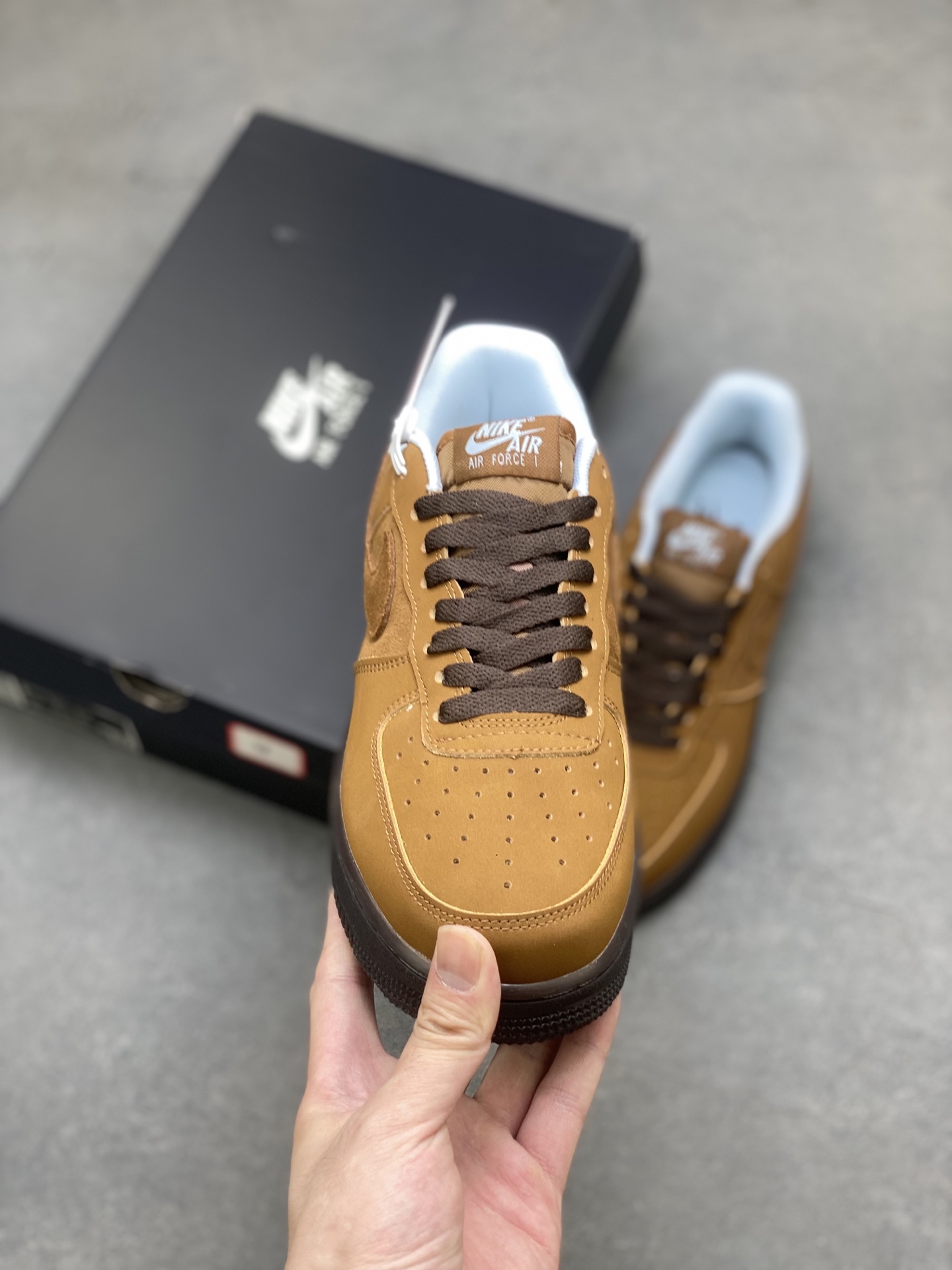 Nike Air Force 1 '07 Low Brown Suede Sneaker Limited Edition IB4617-222 3 i1752336695928 1043 0 1