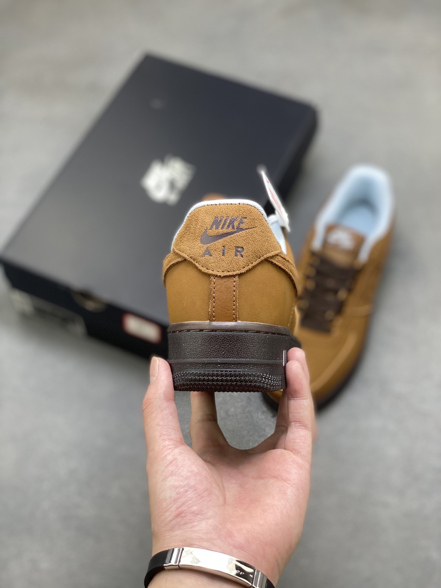 Nike Air Force 1 '07 Low Brown Suede Sneaker Limited Edition IB4617-222 5 i1752336695945 3399 0 3