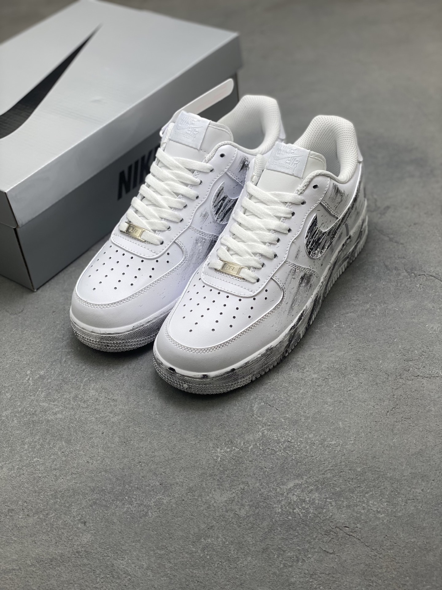Nike Air Force 1 '07 Low White/Silver Casual Shoes CW2288-111 Limited Edition 9 i1752336741057 3458 0 7