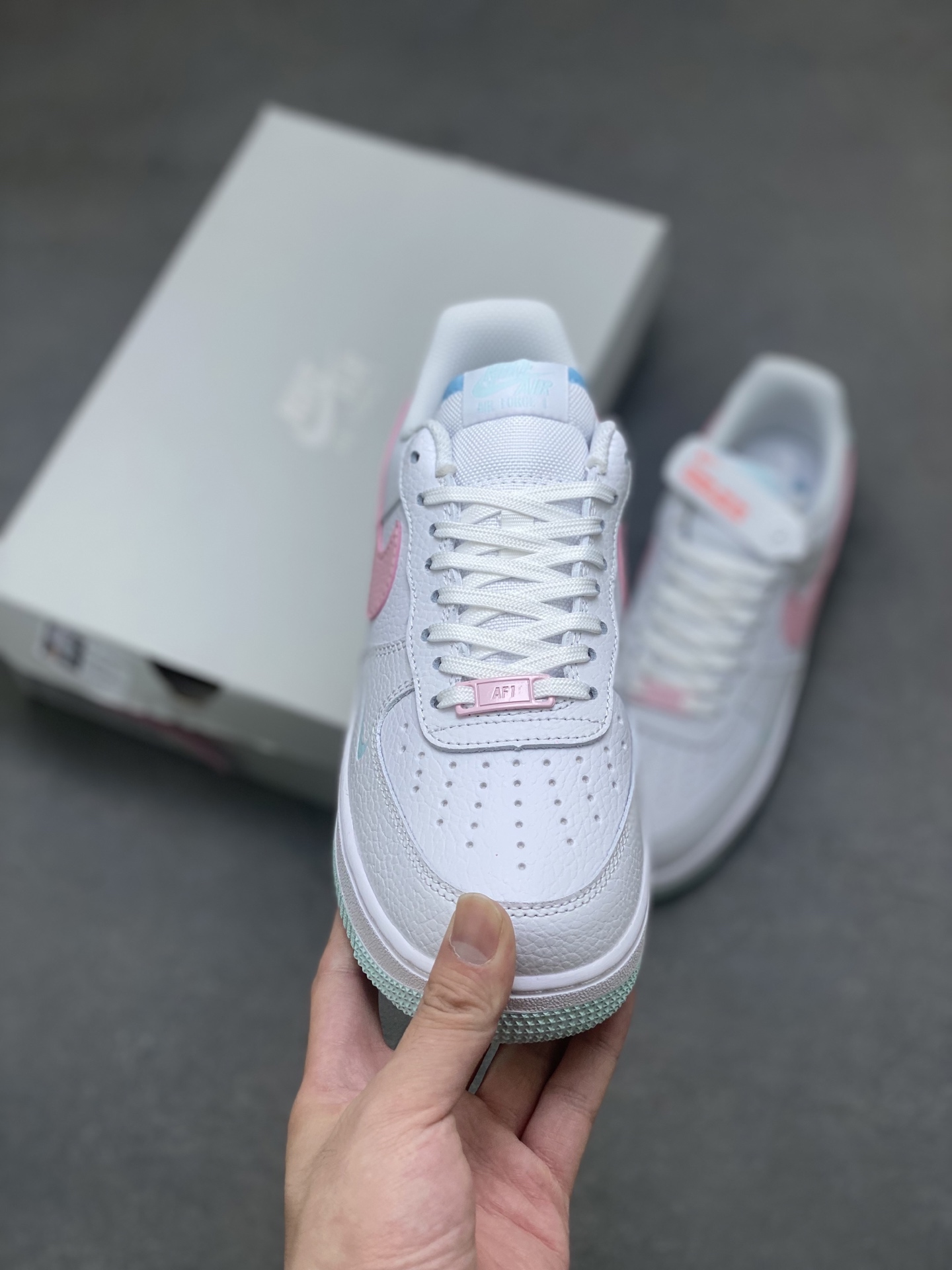 Nike Air Force 1 '07 Low White/Pink/Blue Casual Sneakers IB0640-161 3 i1752422582621 9208 0 1