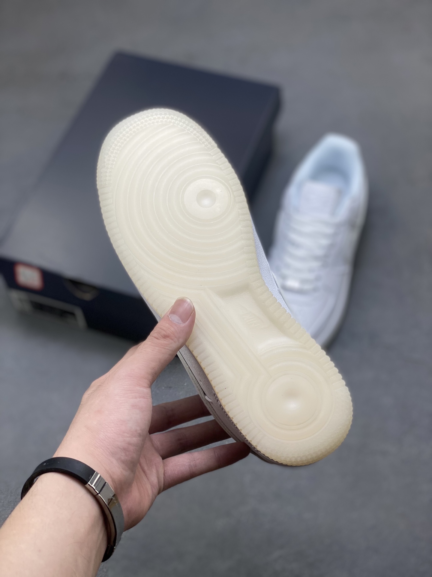 Nike Air Force 1 '07 Low White Casual Sneakers HF4084-100 7 i1752422624949 9505 0 5