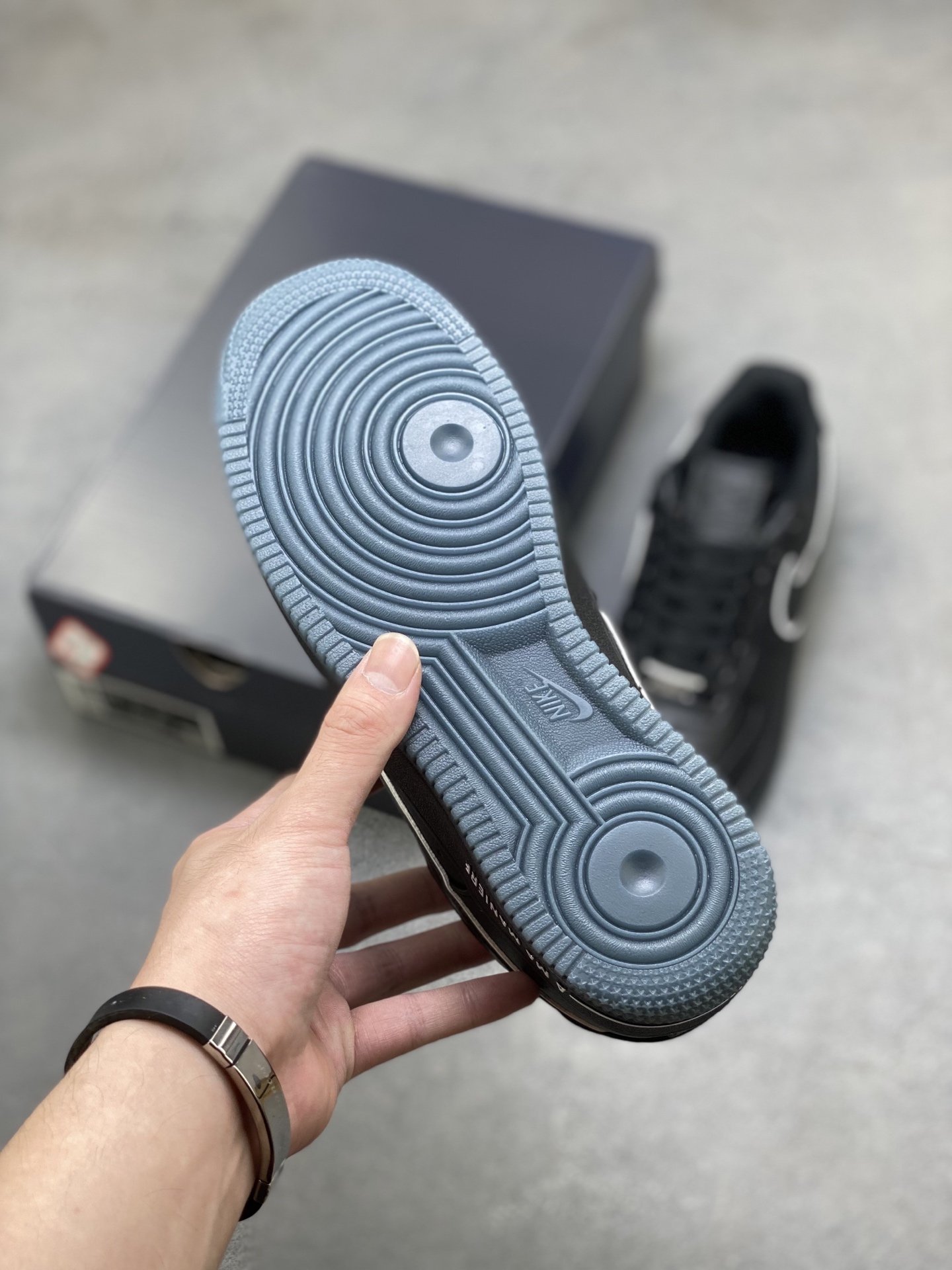 Nike Air Force 1 '07 Low Black/Silver, Premium Leather, Full-Length Air Cushion 7 i1752422716515 2118 0 5