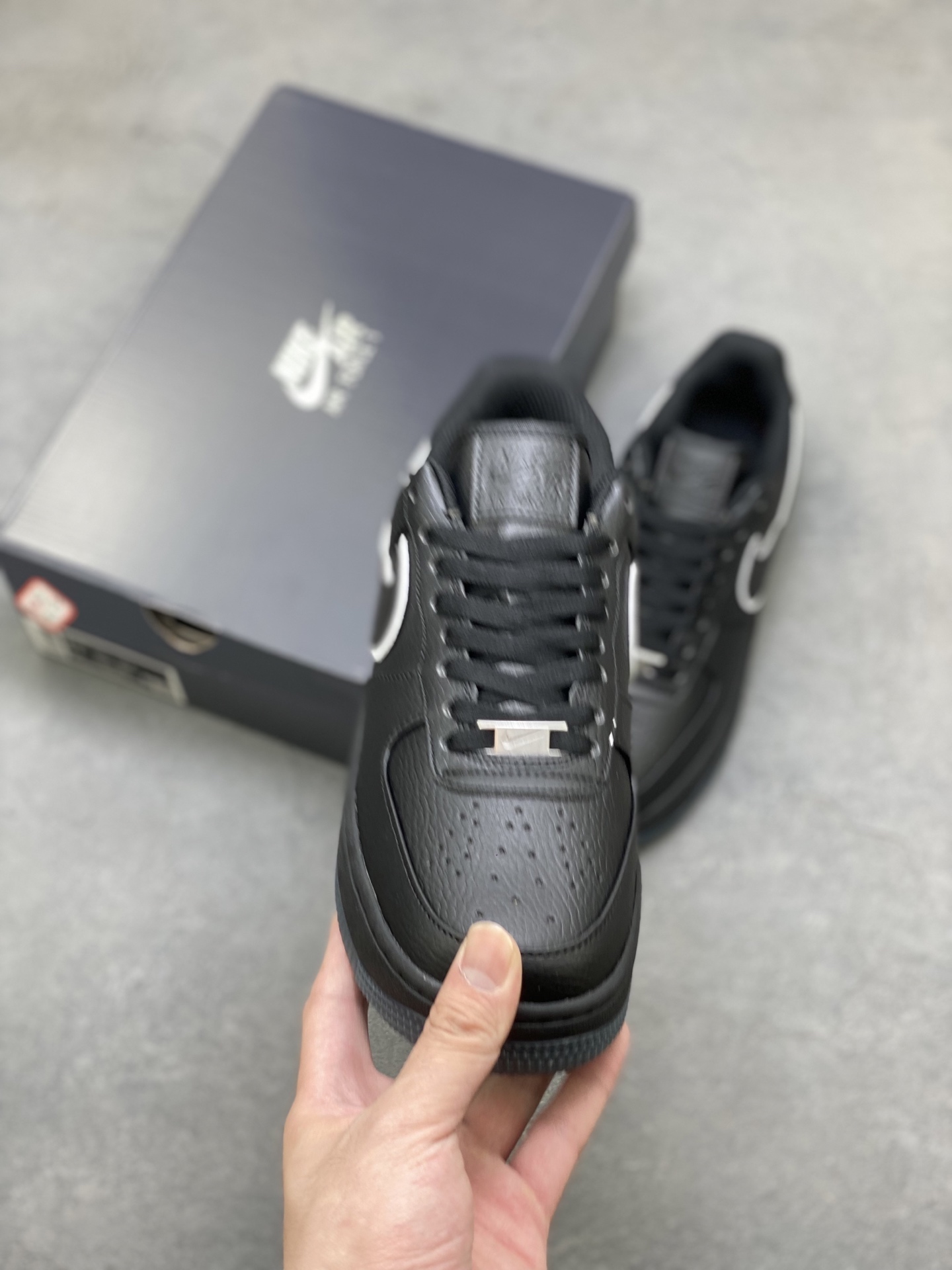 Nike Air Force 1 '07 Low Black/Silver, Premium Leather, Full-Length Air Cushion 3 i1752422716607 4349 0 1