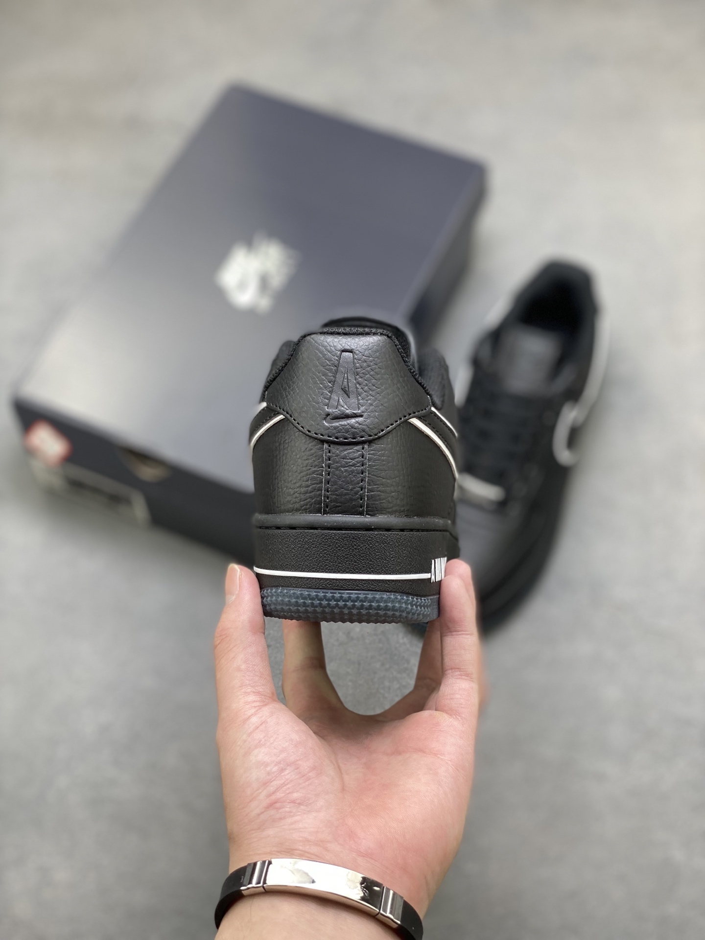 Nike Air Force 1 '07 Low Black/Silver, Premium Leather, Full-Length Air Cushion 5 i1752422720485 2187 0 3