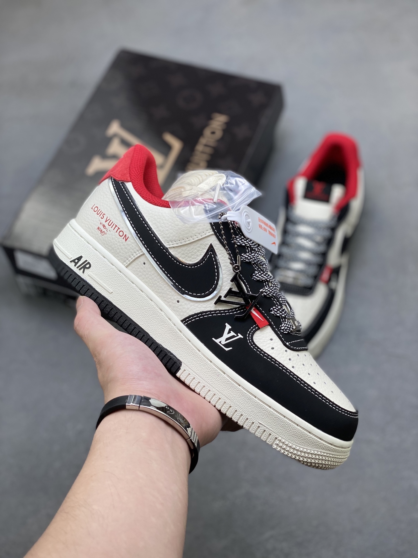 Nike Air Force 1 '07 Low Louis Vuitton Edition - Limited Release 2 i1752422864152 2406 0 0