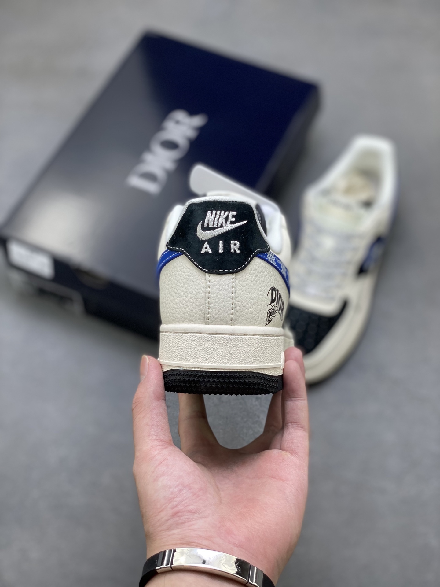 Nike Air Force 1 '07 Low Sneakers - Limited Edition 5 i1752423041061 5577 0 3