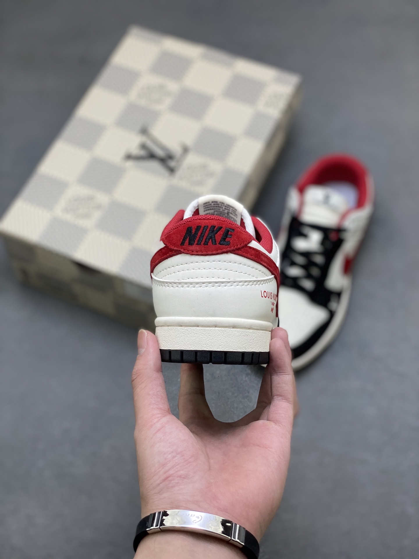 Nike SB Dunk Low Louis Vuitton Custom Sneakers - Limited Edition 5 i1752423371516 9243 0 3