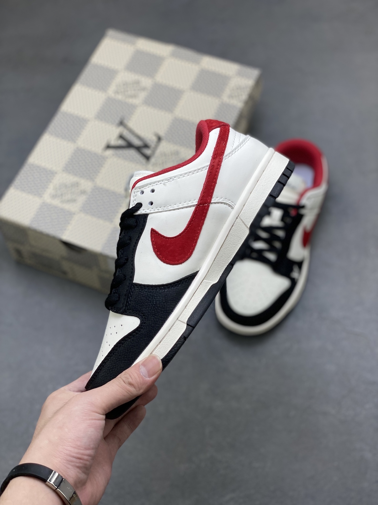 Nike SB Dunk Low Louis Vuitton Custom Sneakers - Limited Edition 4 i1752423376821 2371 0 2