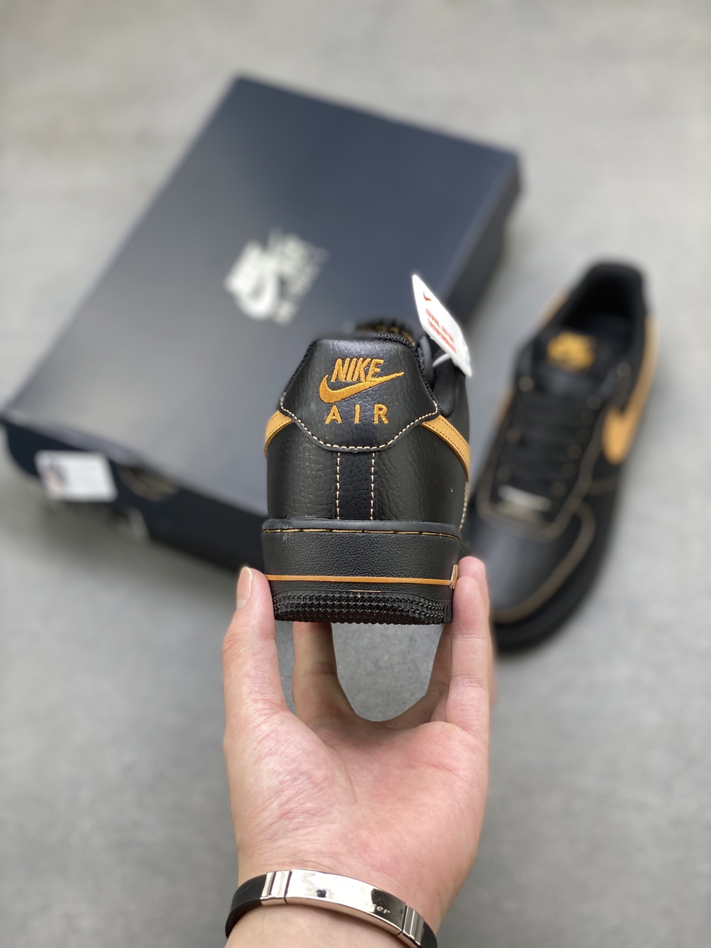 Nike Air Force 1 '07 Low Black/Gold Limited Edition Sneakers HQ2037-003 5 i1752508966131 2586 0 3