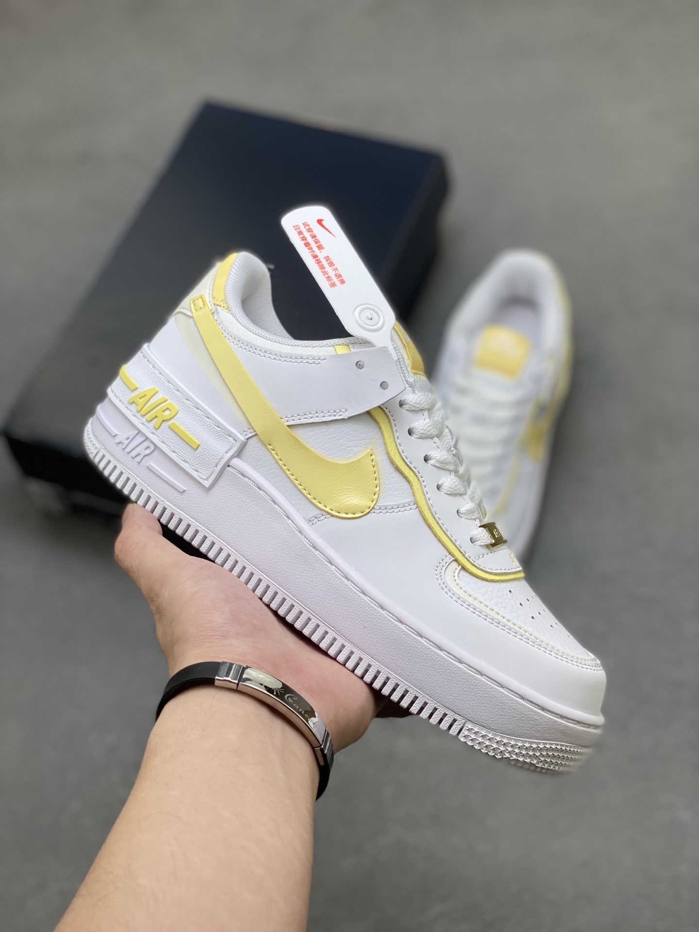 Nike Air Force 1 '07 Low White/Yellow – Limited Edition Sneakers 2 i1752509136414 8389 0 0