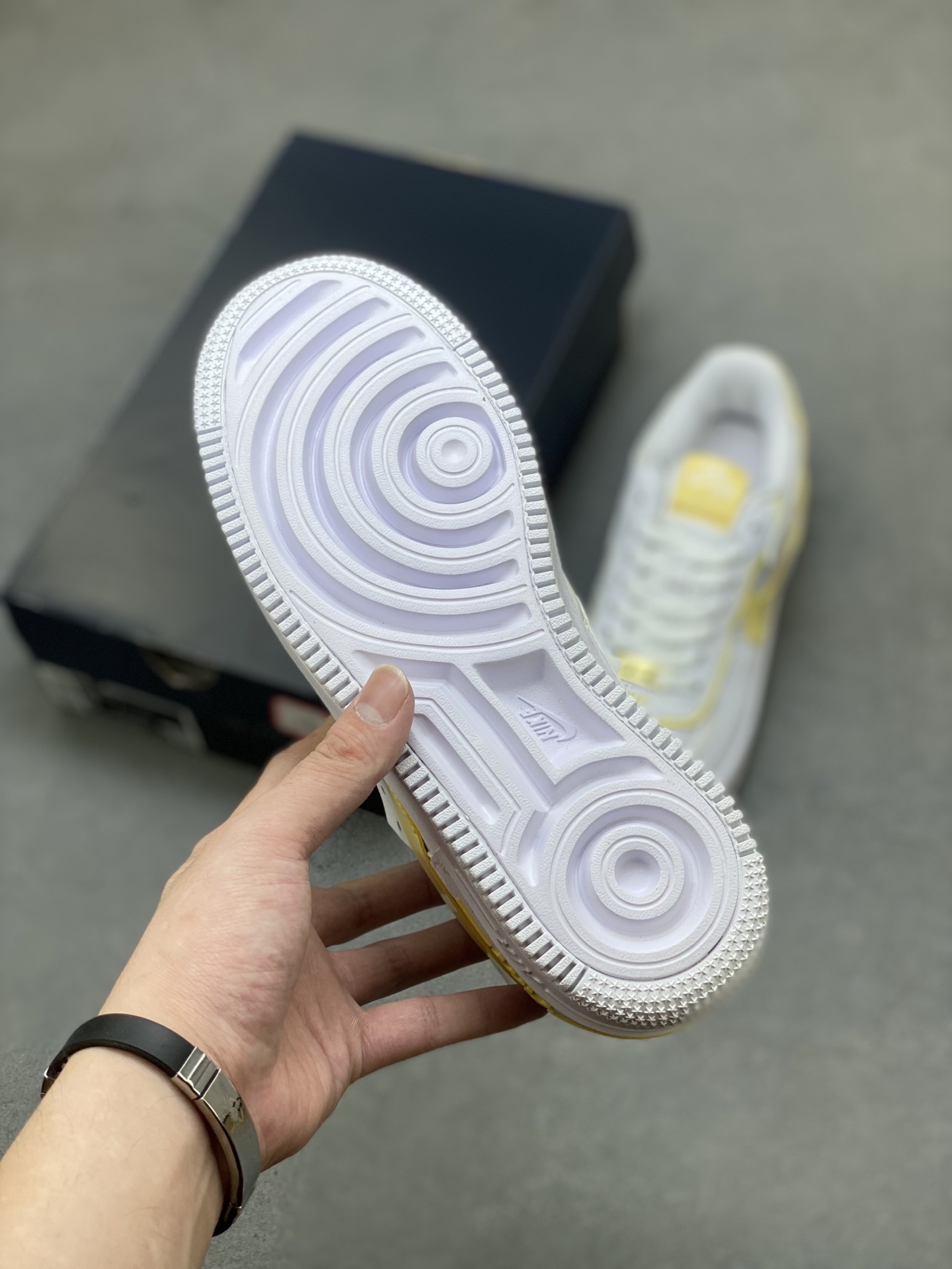 Nike Air Force 1 '07 Low White/Yellow – Limited Edition Sneakers 7 i1752509137836 8942 0 5