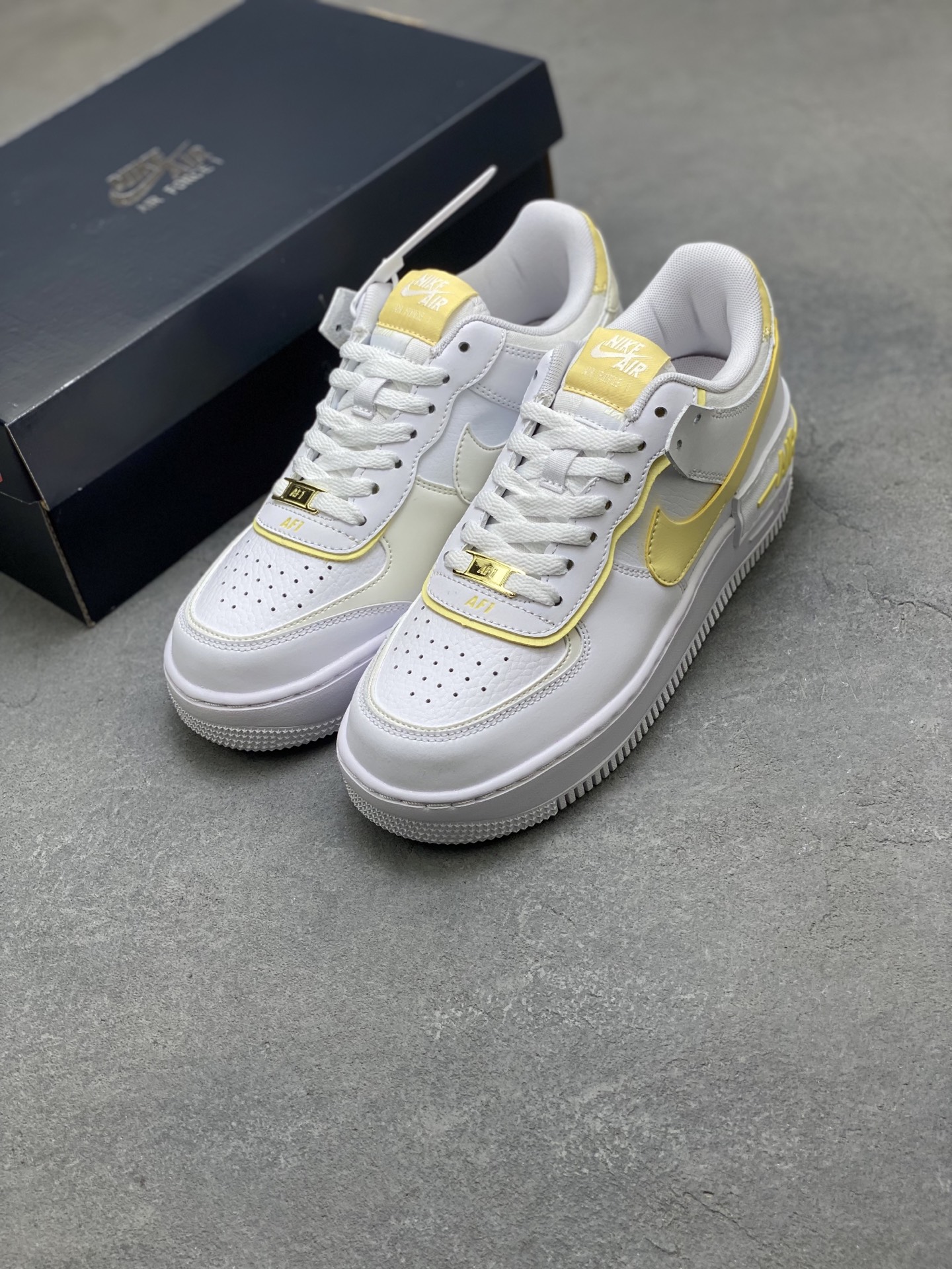 Nike Air Force 1 '07 Low White/Yellow – Limited Edition Sneakers 9 i1752509140397 500 0 7