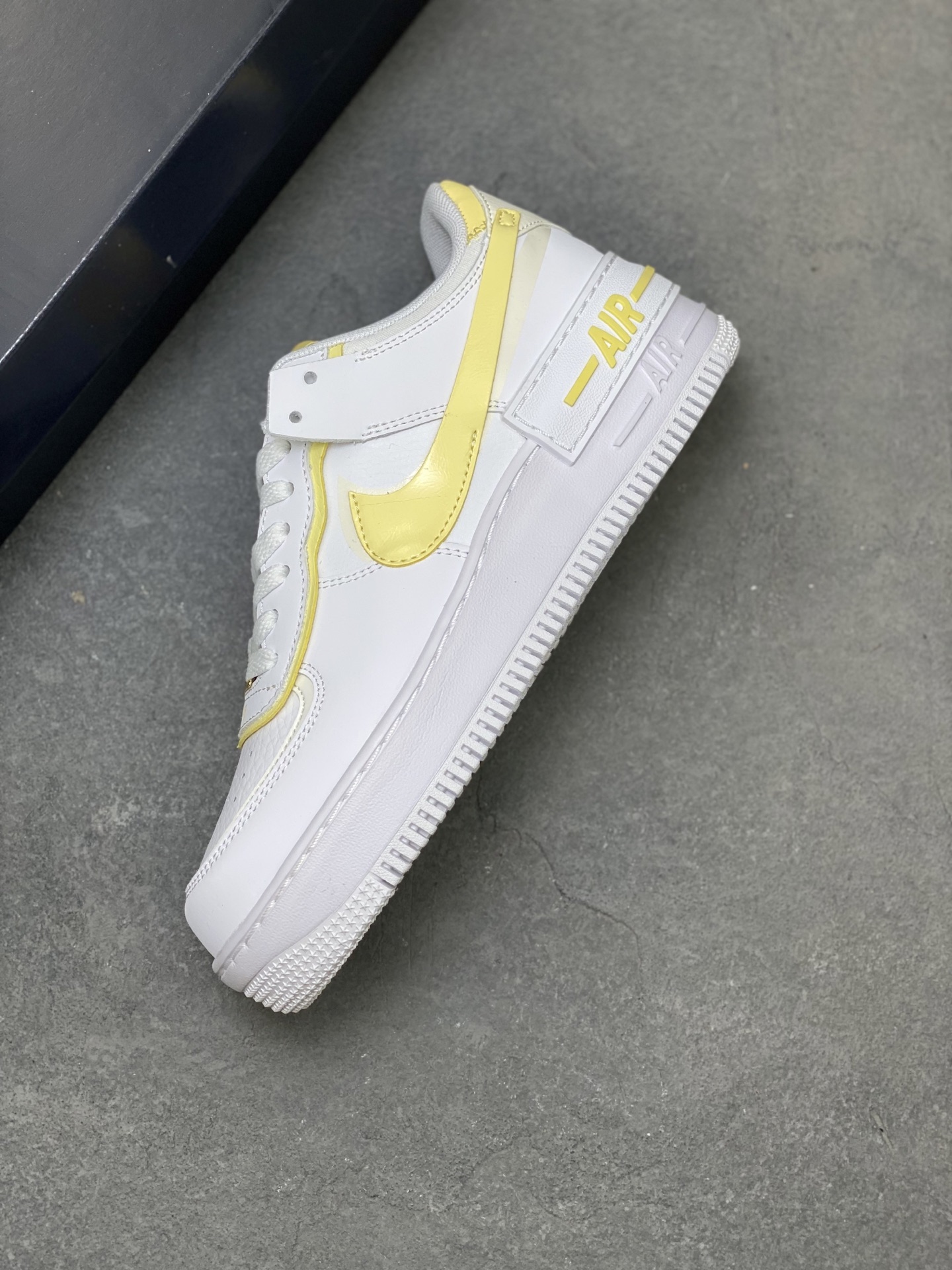 Nike Air Force 1 '07 Low White/Yellow – Limited Edition Sneakers 8 i1752509140488 4074 0 6