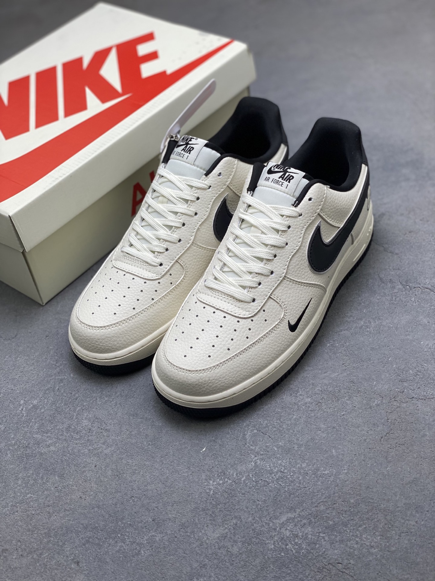Nike Air Force 1 '07 Low Sneakers - Limited Edition, Comfortable, and Stylish 9 i1752509231493 939 0 7